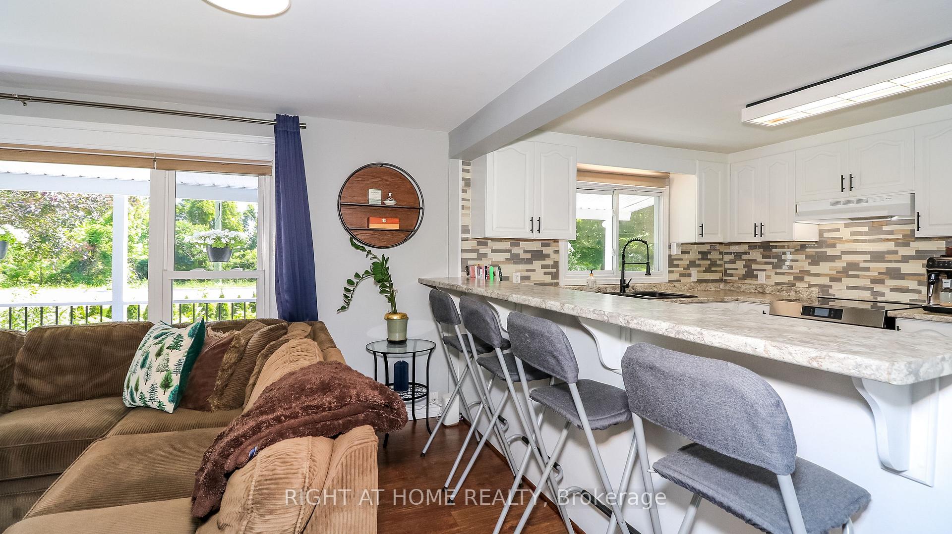 Photo 17 of 2988 25th Sideroad, Innisfil, Alcona — HOMEH