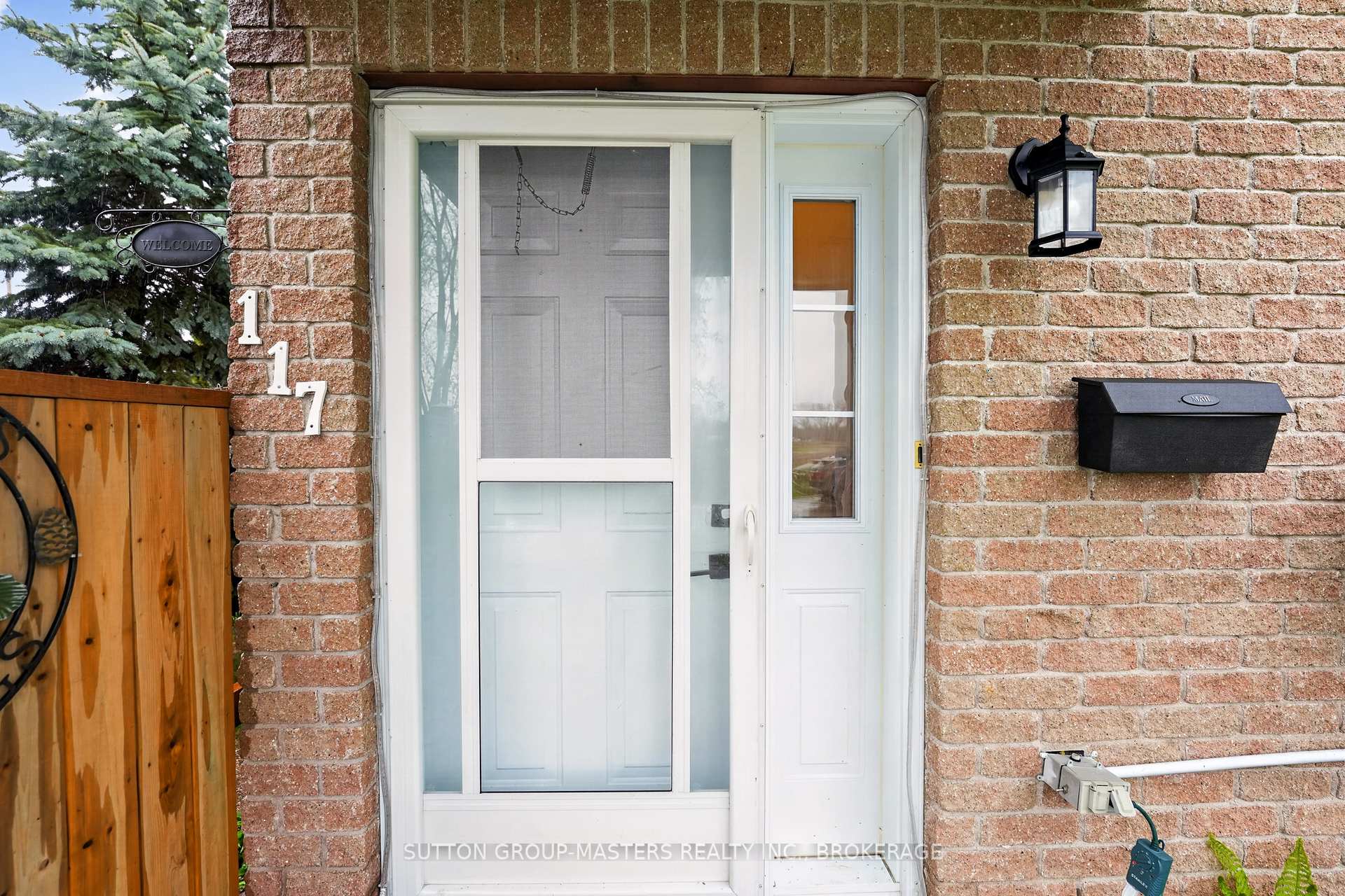 Photo 2 of 117 First Street, Deseronto, Deseronto (Town) — HOMEH