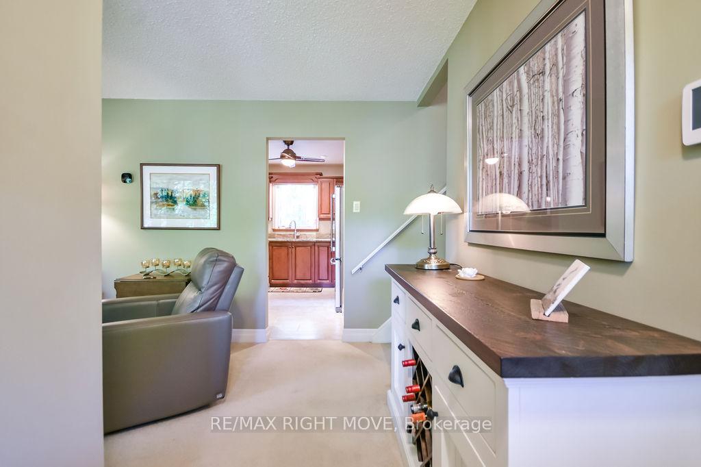 Photo 6 of 355 Fairview Drive, Gravenhurst, Muskoka (S) — HOMEH