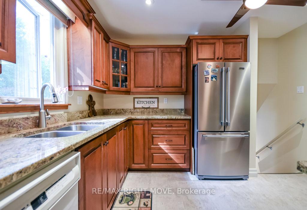 Photo 8 of 355 Fairview Drive, Gravenhurst, Muskoka (S) — HOMEH