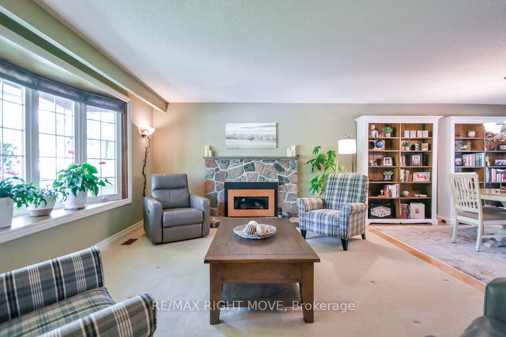 Photo 14 of 355 Fairview Drive, Gravenhurst, Muskoka (S) — HOMEH