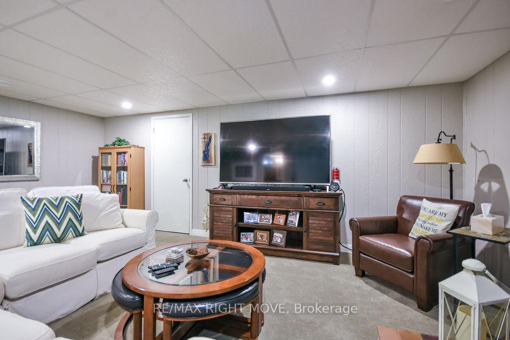 Photo 36 of 355 Fairview Drive, Gravenhurst, Muskoka (S) — HOMEH