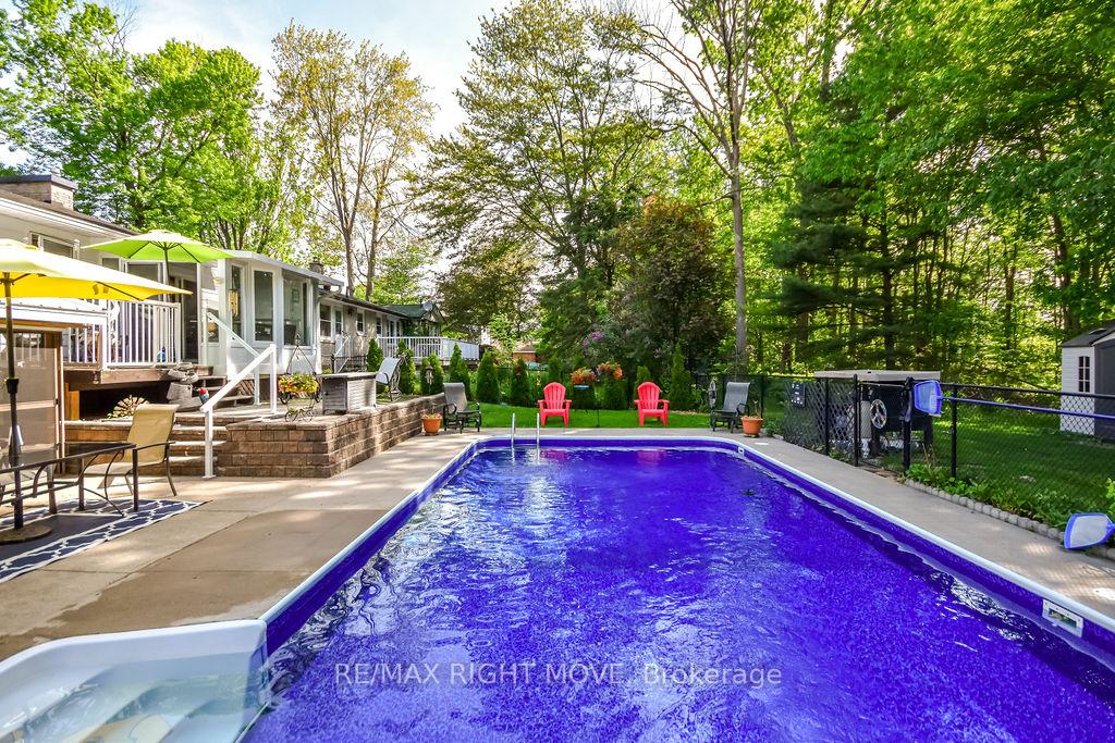 Photo 39 of 355 Fairview Drive, Gravenhurst, Muskoka (S) — HOMEH
