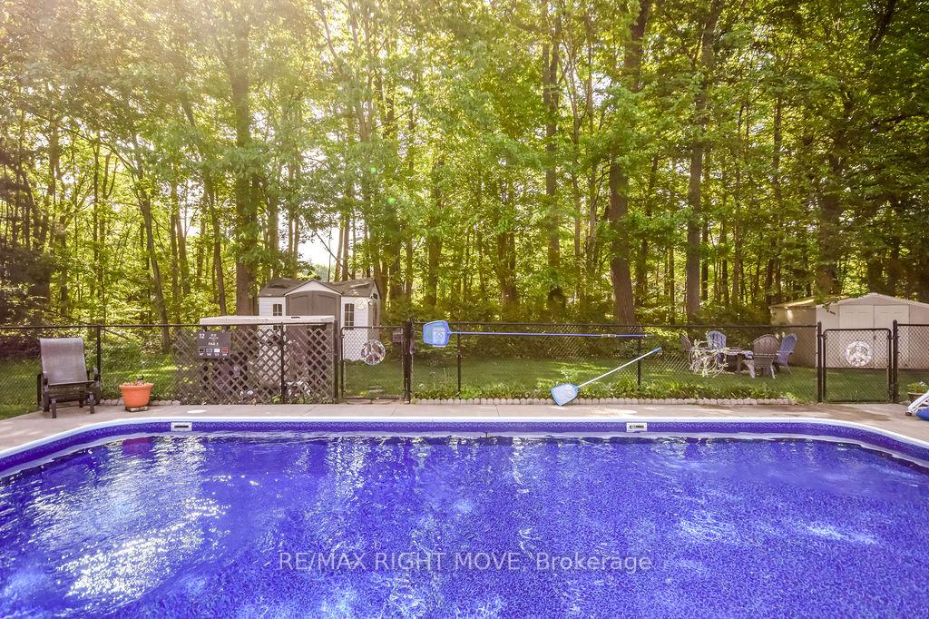Photo 44 of 355 Fairview Drive, Gravenhurst, Muskoka (S) — HOMEH