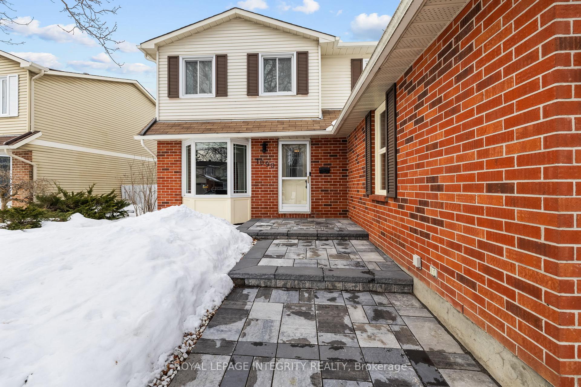 Photo 3 of 1090 Chablis Parkway, Ottawa, Convent Glen — HOMEH