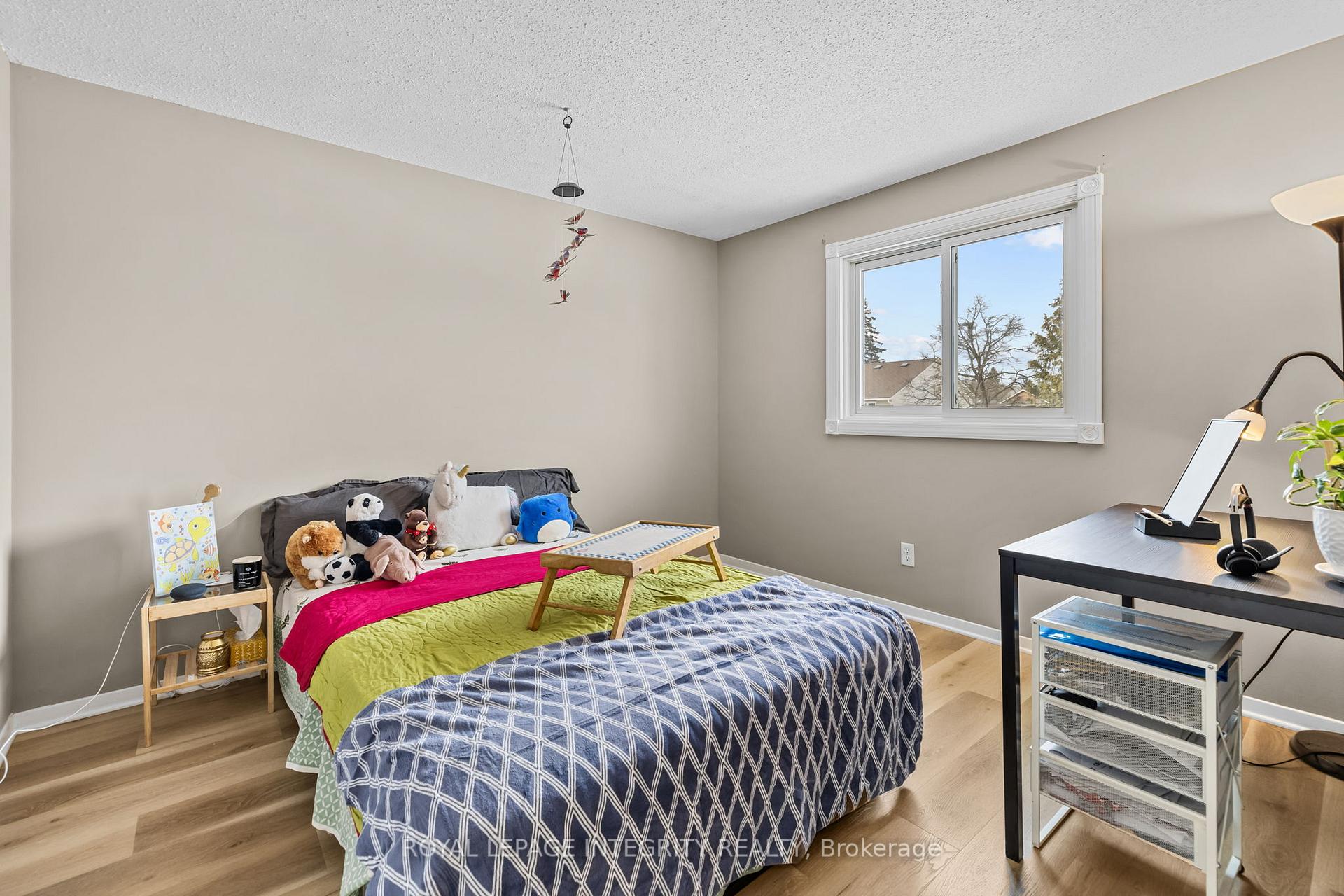 Photo 14 of 1090 Chablis Parkway, Ottawa, Convent Glen — HOMEH