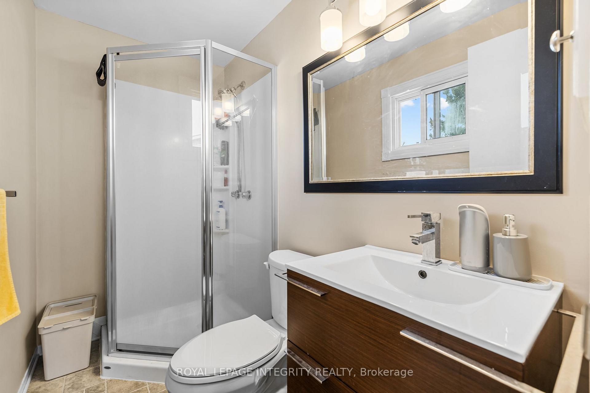 Photo 17 of 1090 Chablis Parkway, Ottawa, Convent Glen — HOMEH