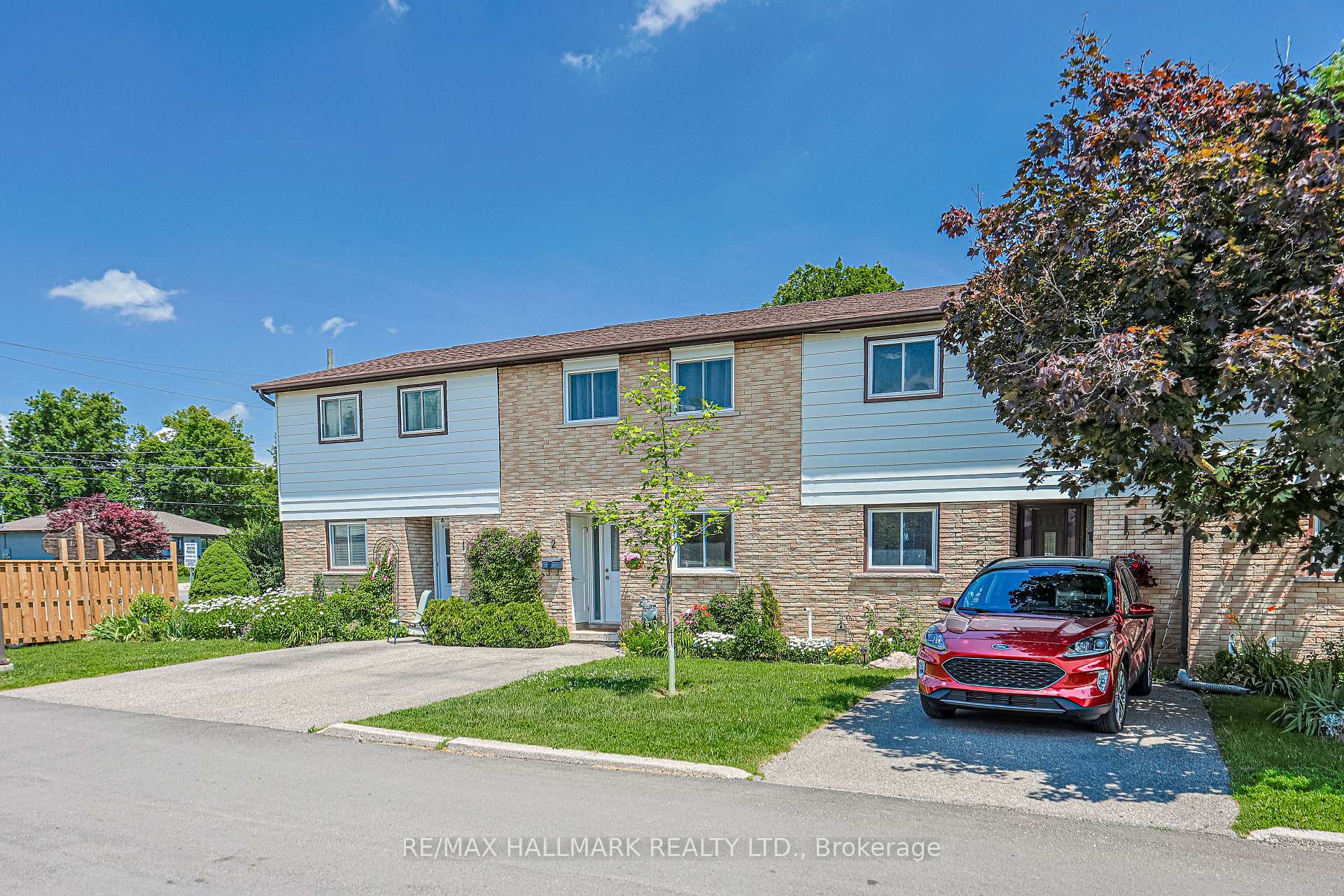 Photo 1 of Unit 2, 59 Maple Avenue, Halton Hills, Georgetown — HOMEH