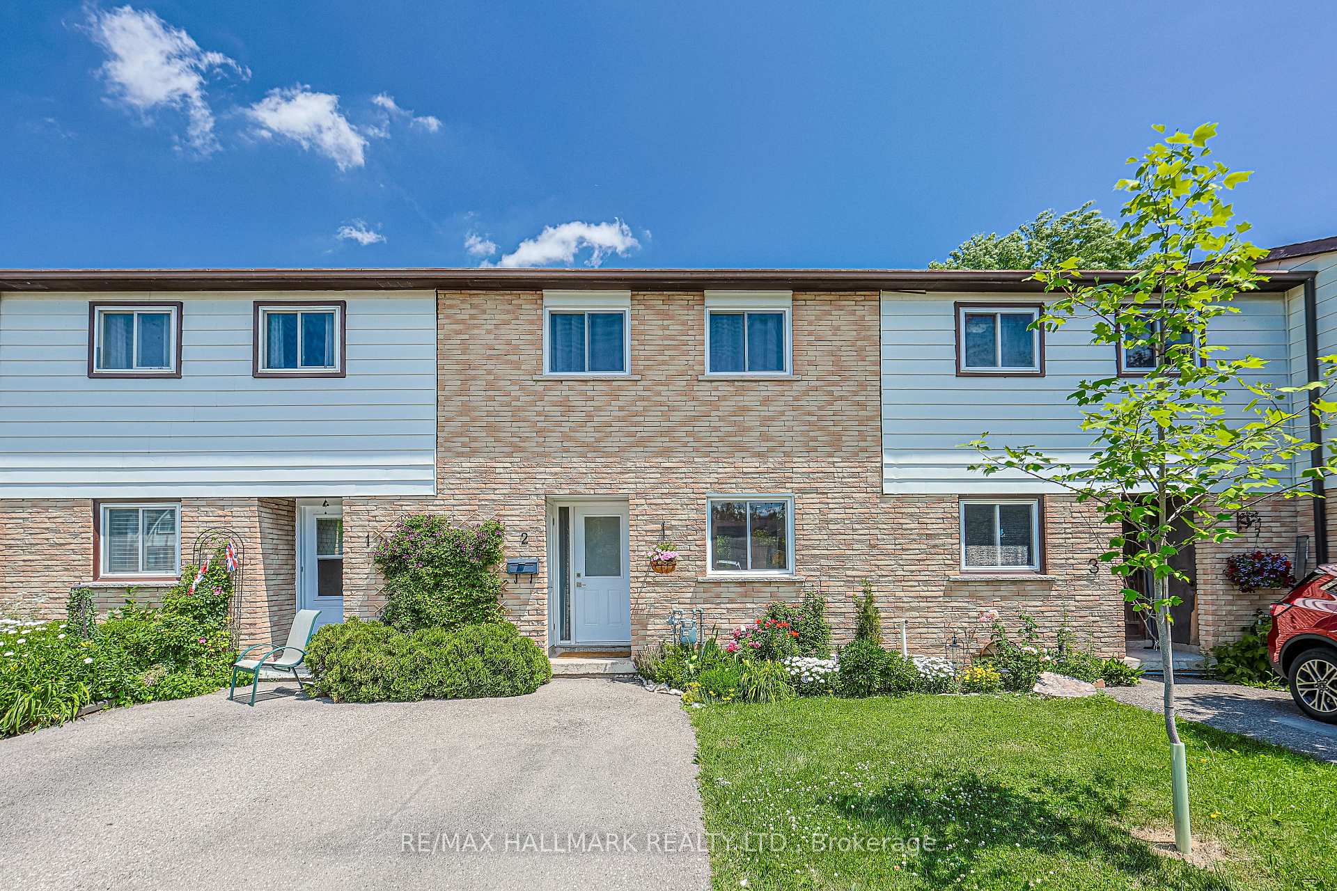 Photo 2 of Unit 2, 59 Maple Avenue, Halton Hills, Georgetown — HOMEH