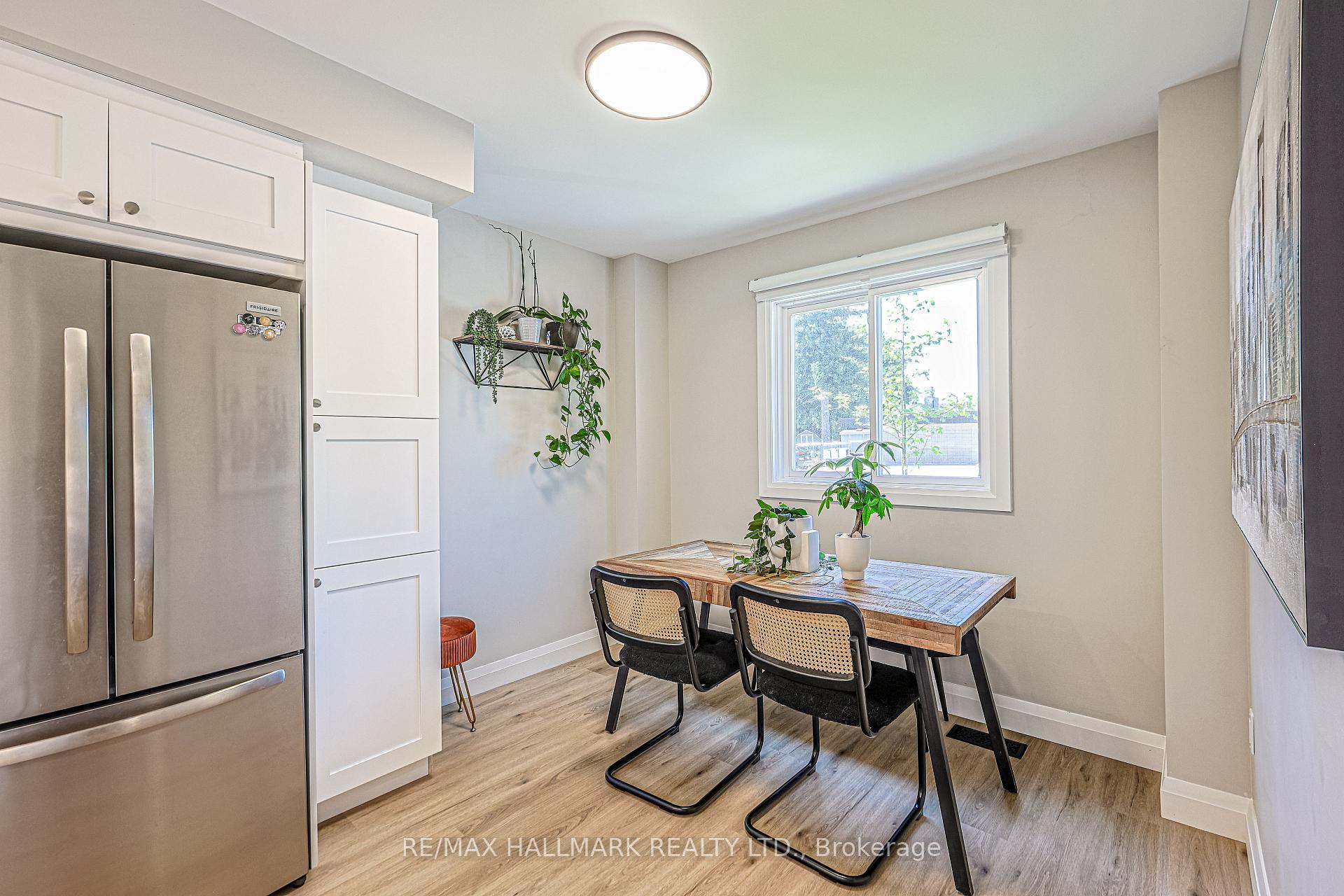 Photo 7 of Unit 2, 59 Maple Avenue, Halton Hills, Georgetown — HOMEH