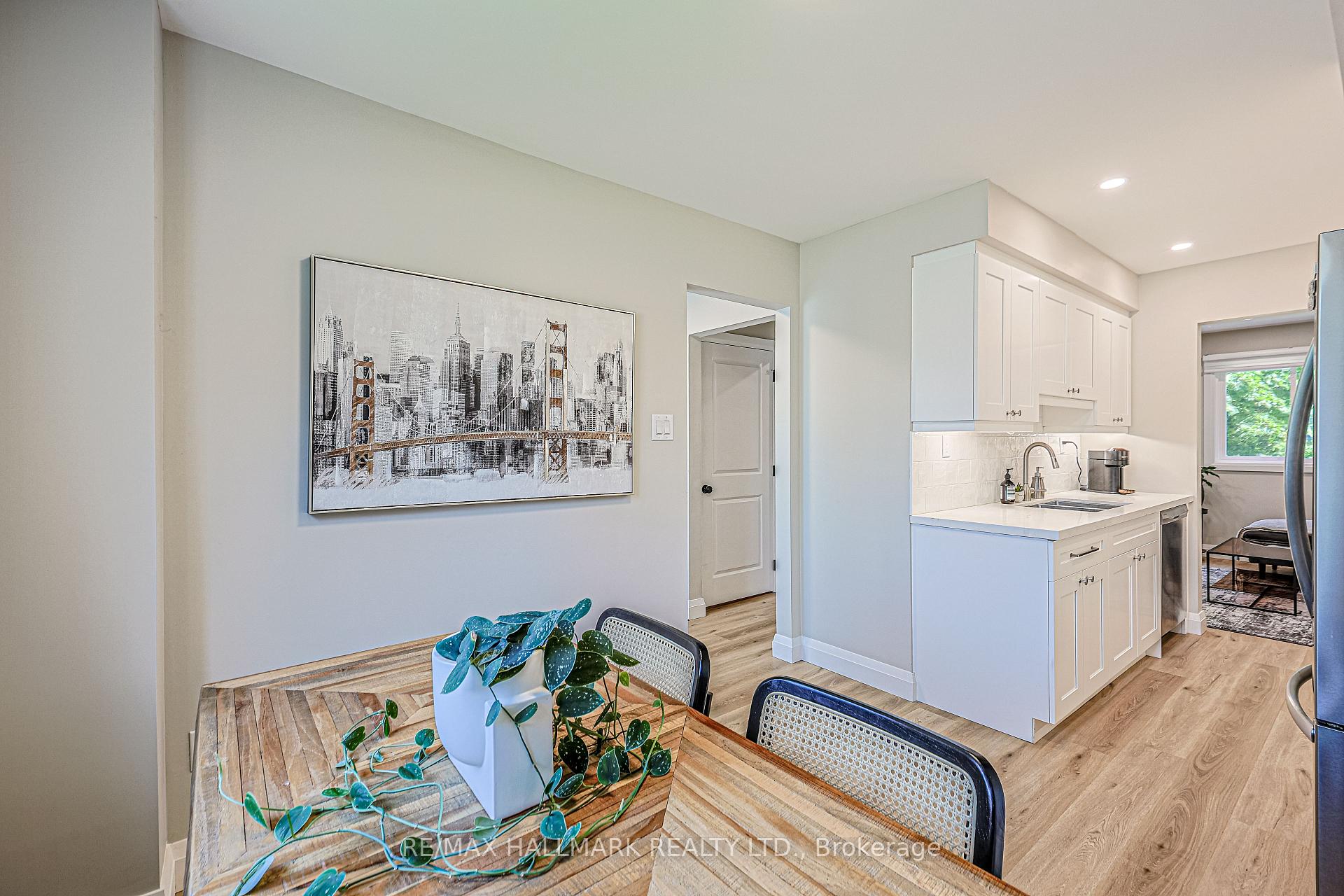 Photo 8 of Unit 2, 59 Maple Avenue, Halton Hills, Georgetown — HOMEH
