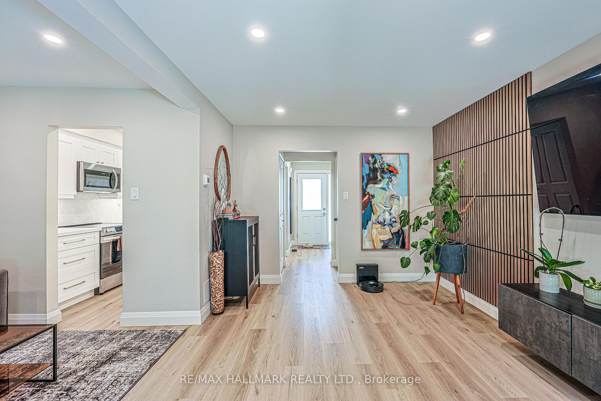 Photo 16 of Unit 2, 59 Maple Avenue, Halton Hills, Georgetown — HOMEH