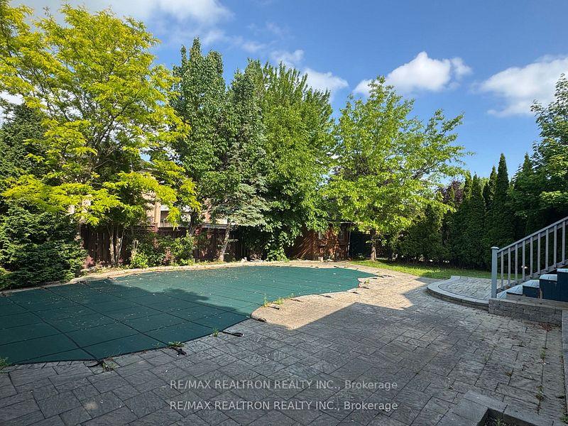 Photo 18 of 21 Goldring Crescent, Markham, Cachet — HOMEH