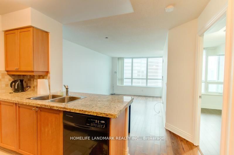 Photo 4 of Unit 1722, 25 Greenview Avenue, North York, Newtonbrook West — HOMEH