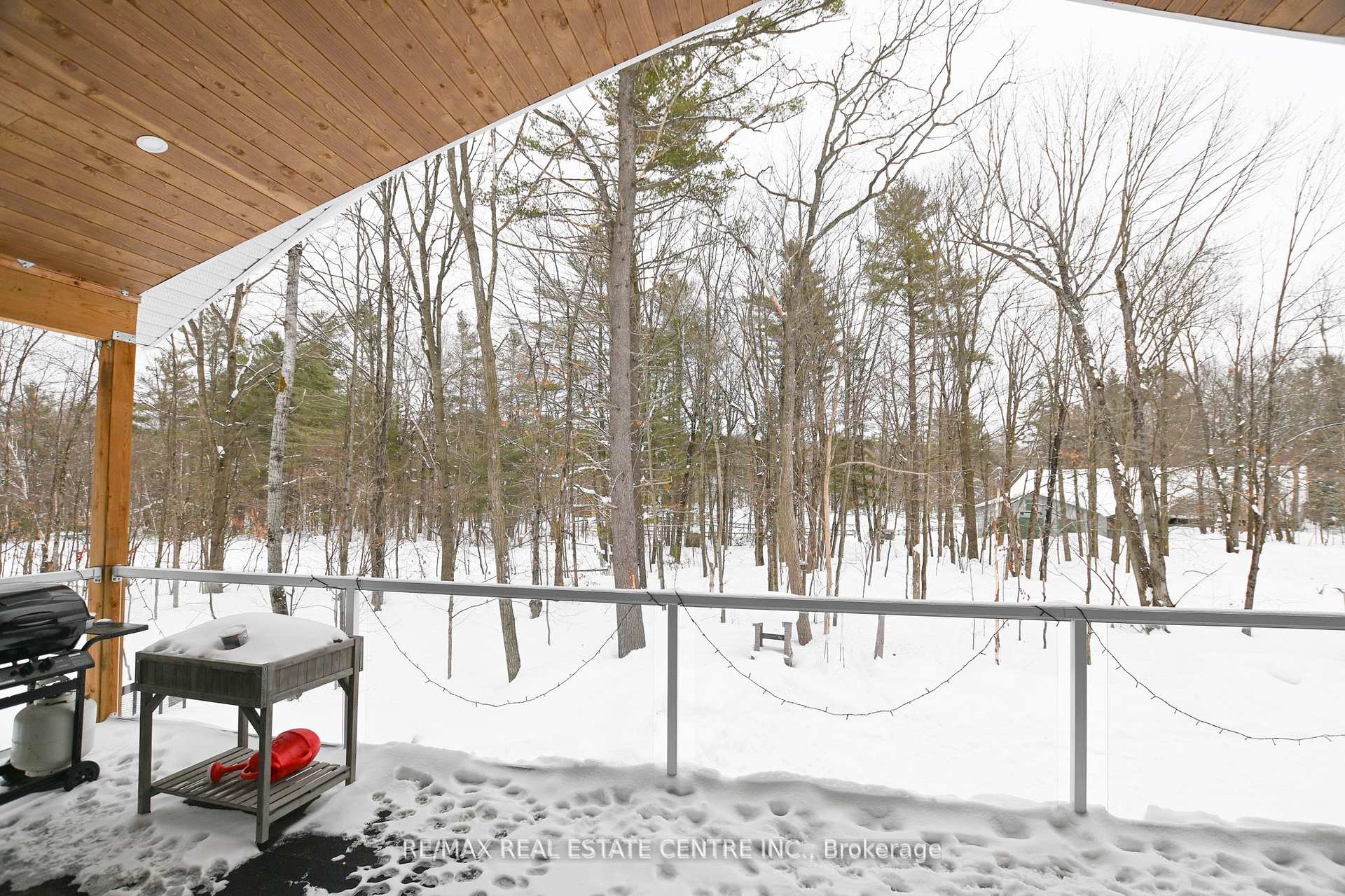 Photo 12 of 1033 North Shore Drive, Gravenhurst, Muskoka (S) — HOMEH