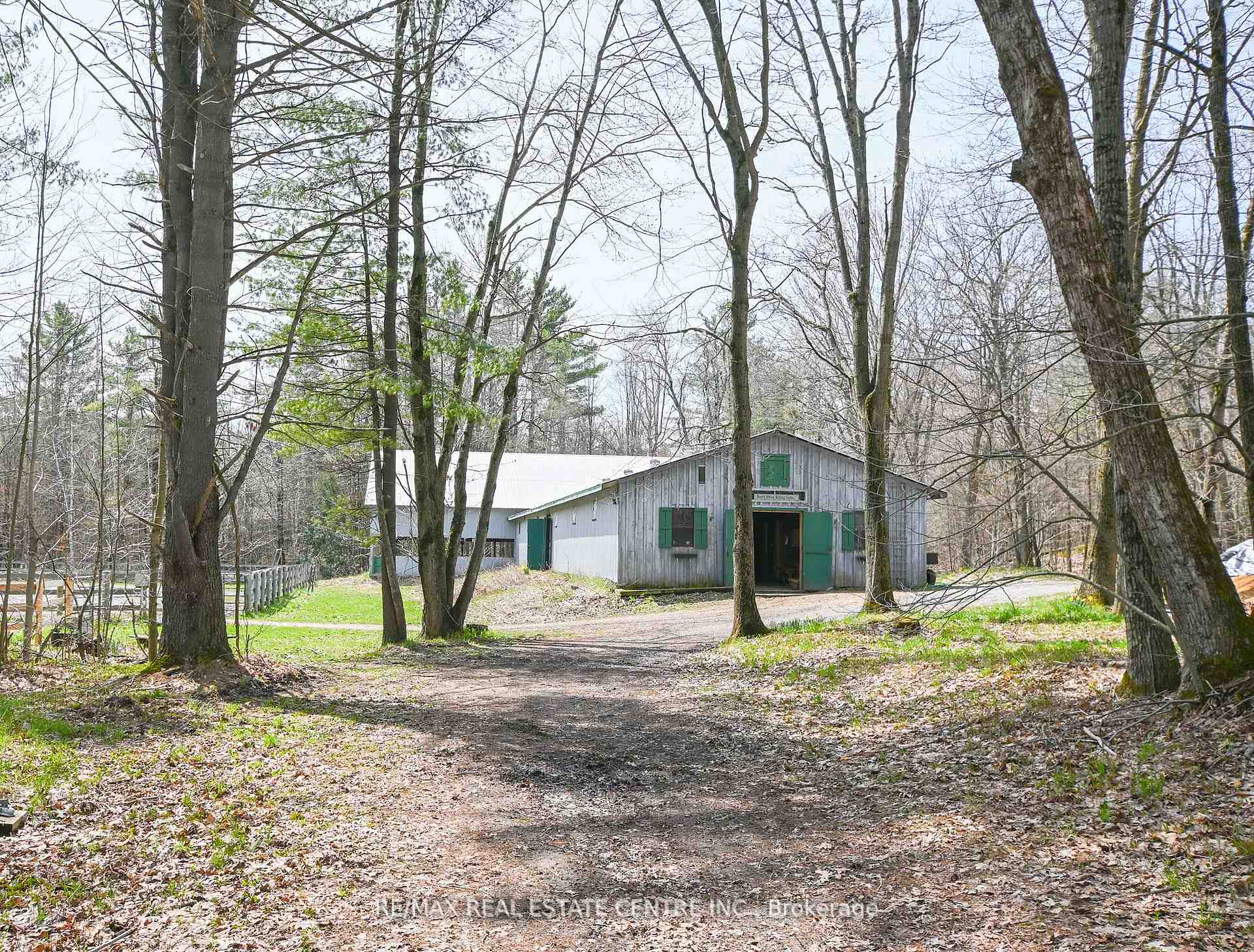 Photo 33 of 1033 North Shore Drive, Gravenhurst, Muskoka (S) — HOMEH