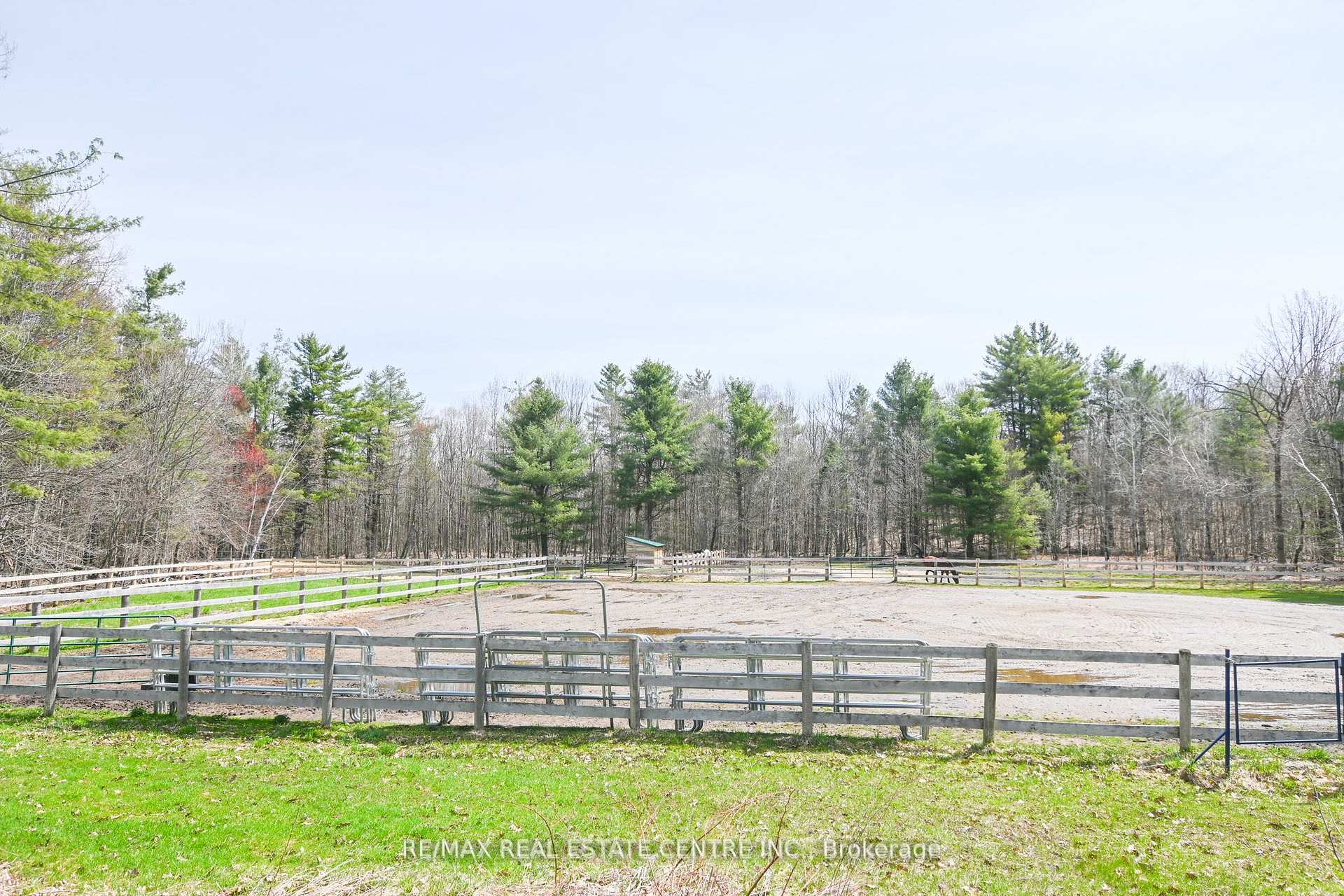 Photo 37 of 1033 North Shore Drive, Gravenhurst, Muskoka (S) — HOMEH