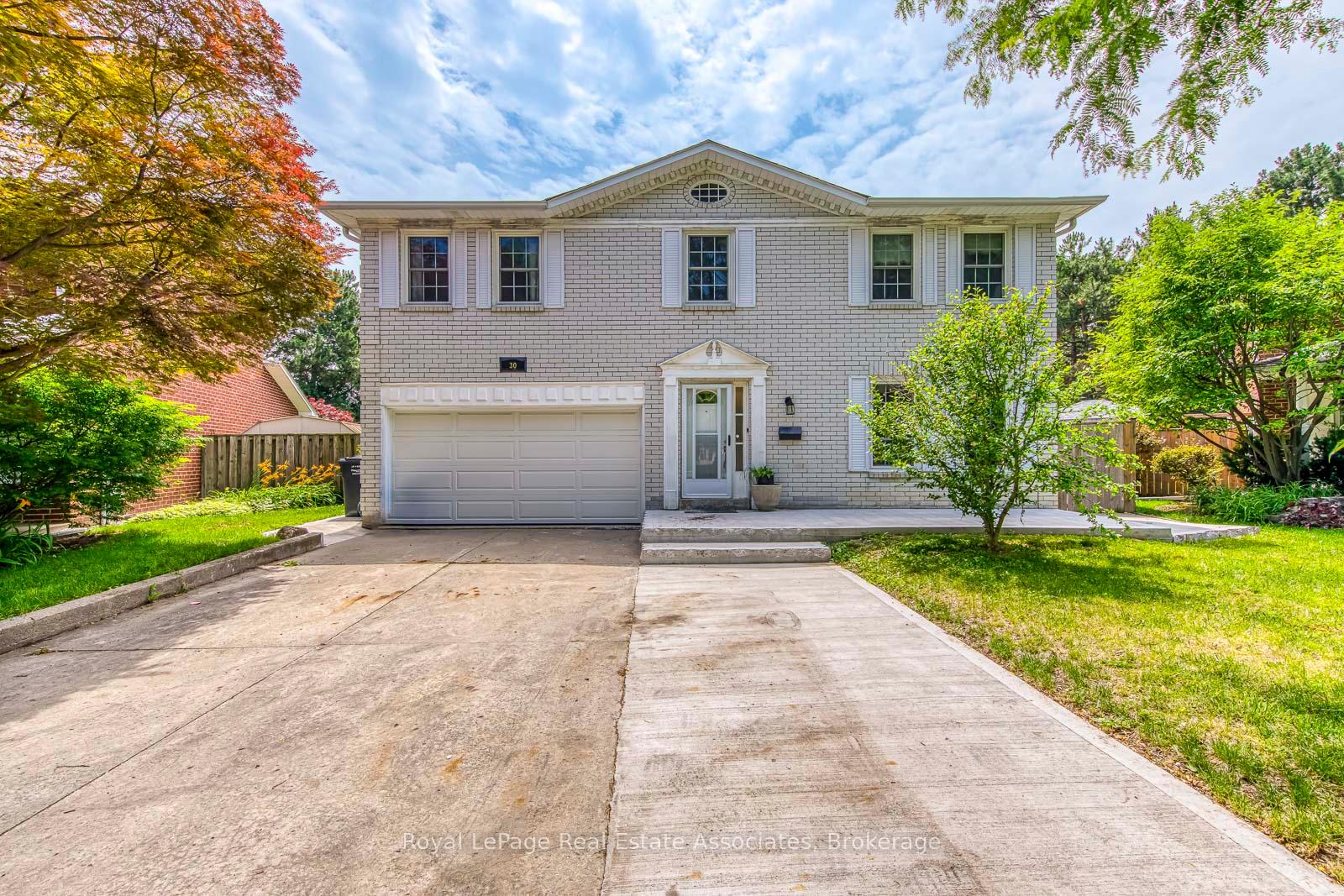Photo 1 of 30 Marlow Place, Brampton, Central Park — HOMEH