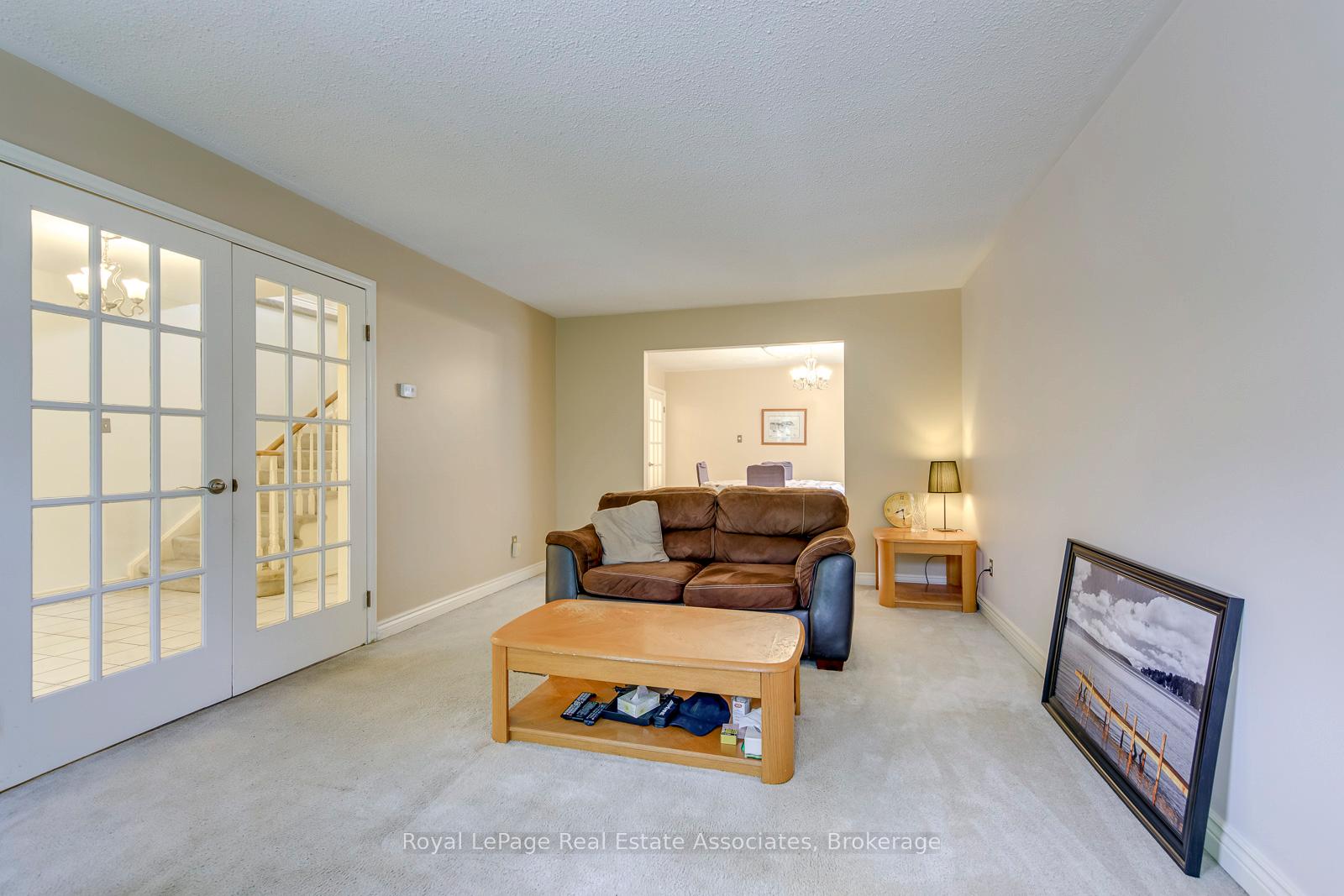 Photo 7 of 30 Marlow Place, Brampton, Central Park — HOMEH