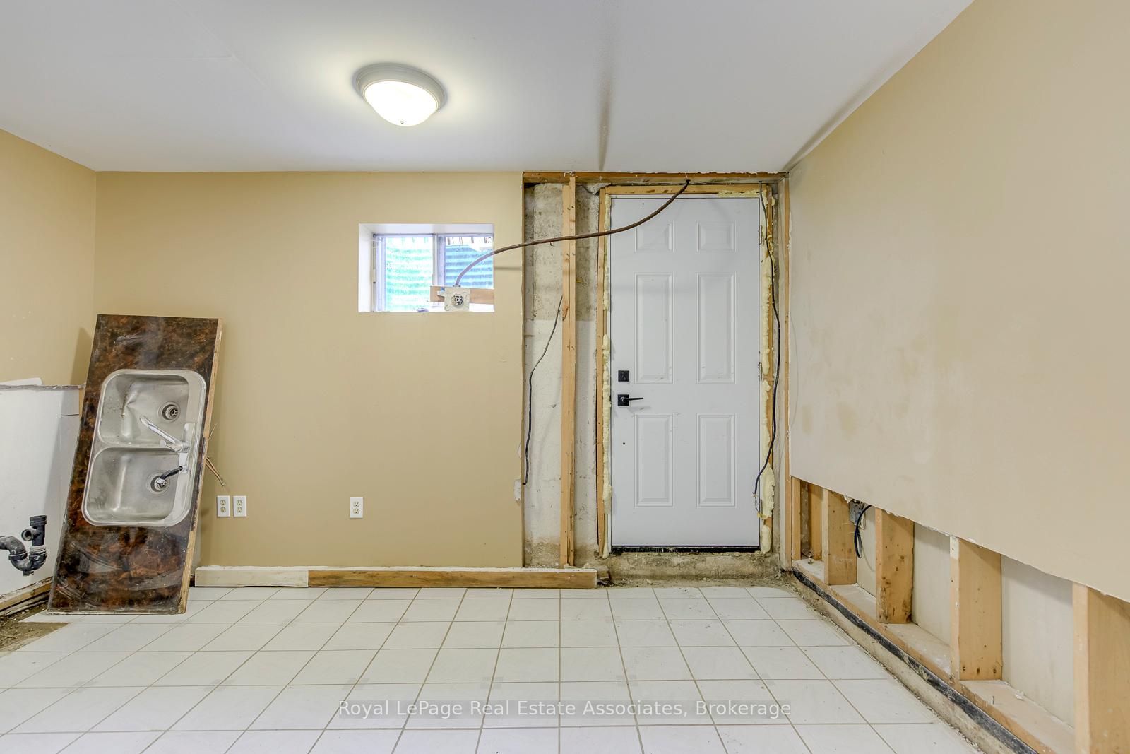 Photo 36 of 30 Marlow Place, Brampton, Central Park — HOMEH