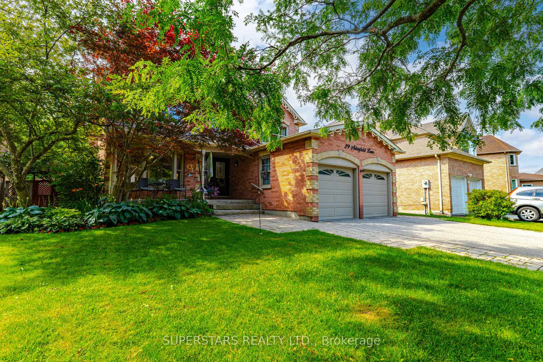 Photo 4 of 29 Arborfield Lane, Markham, Markville — HOMEH
