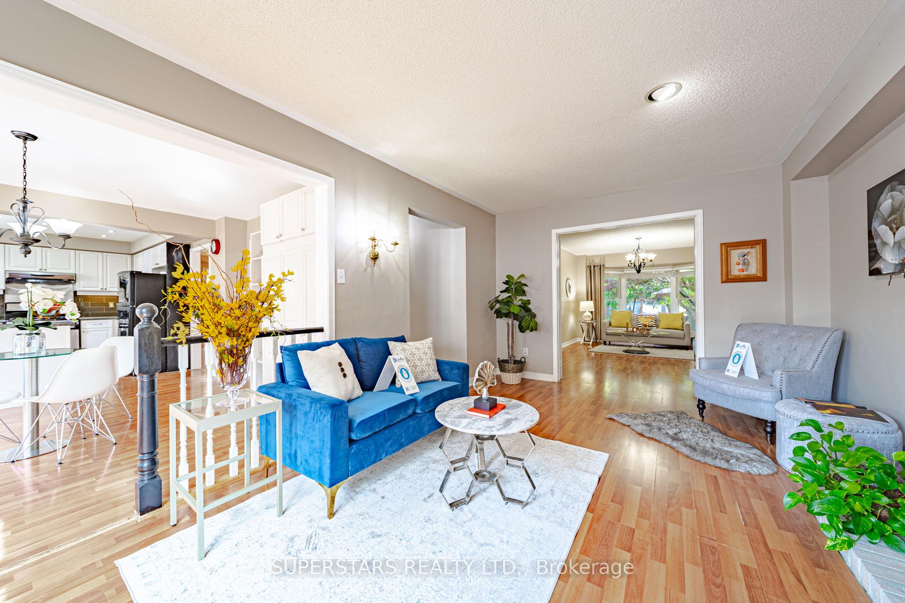 Photo 23 of 29 Arborfield Lane, Markham, Markville — HOMEH