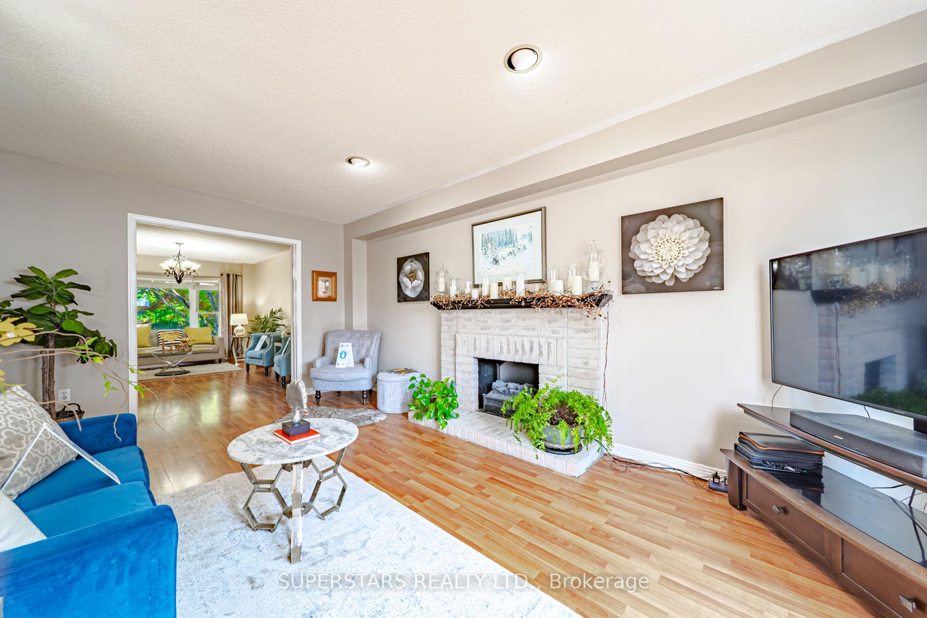 Photo 24 of 29 Arborfield Lane, Markham, Markville — HOMEH