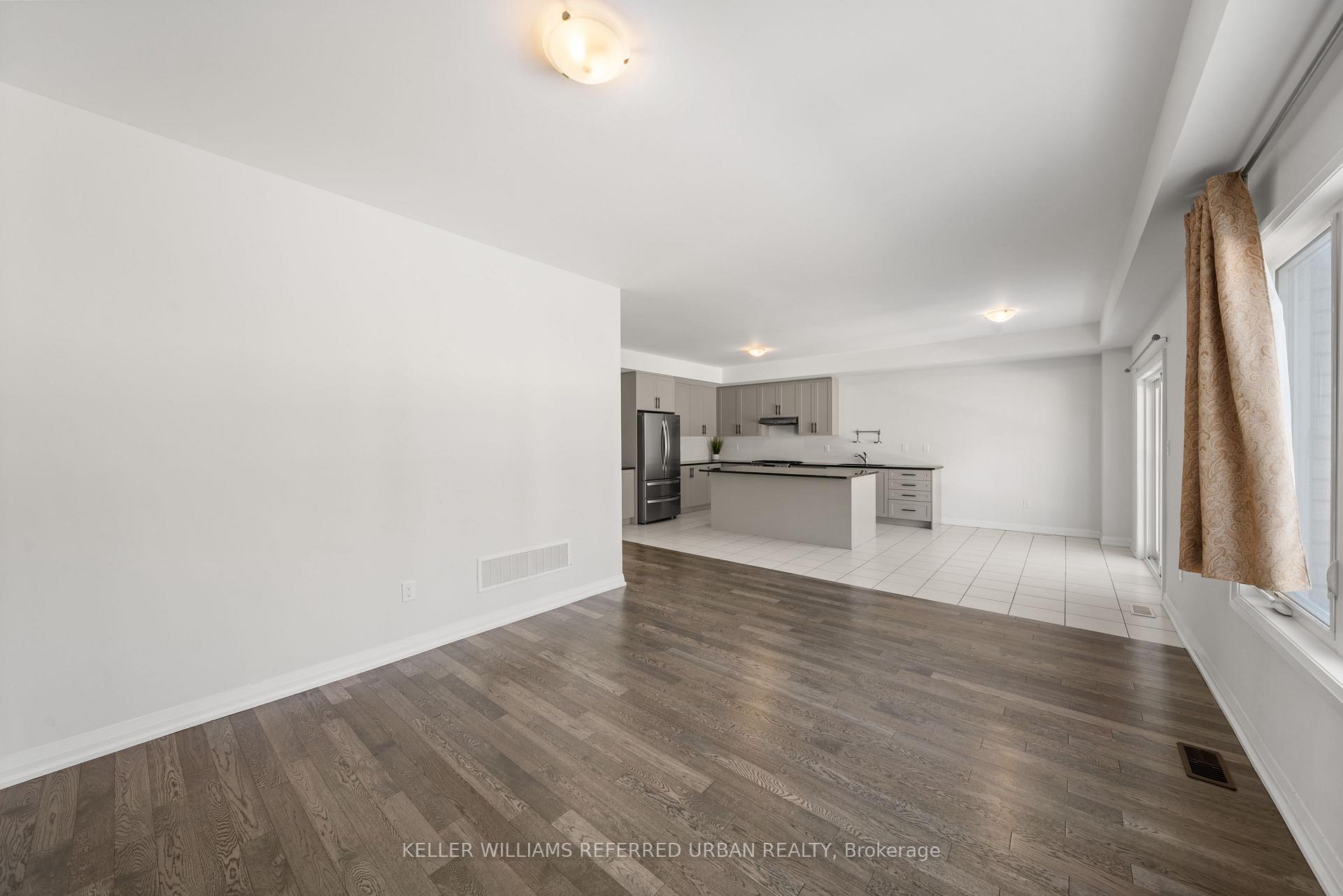 Photo 17 of Unit Main & Upper, 1466 Stovell Crescent, Innisfil, Lefroy — HOMEH