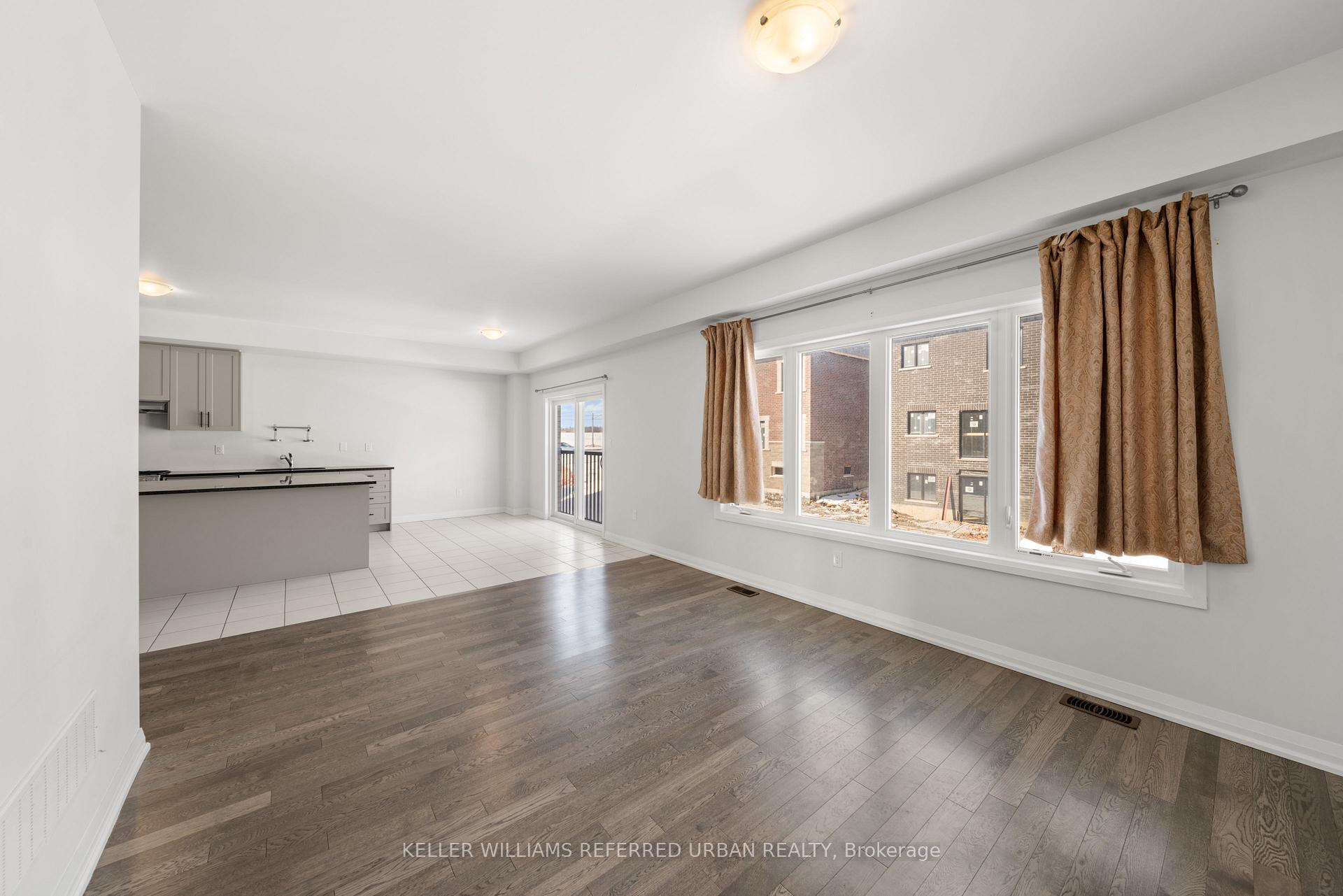 Photo 18 of Unit Main & Upper, 1466 Stovell Crescent, Innisfil, Lefroy — HOMEH