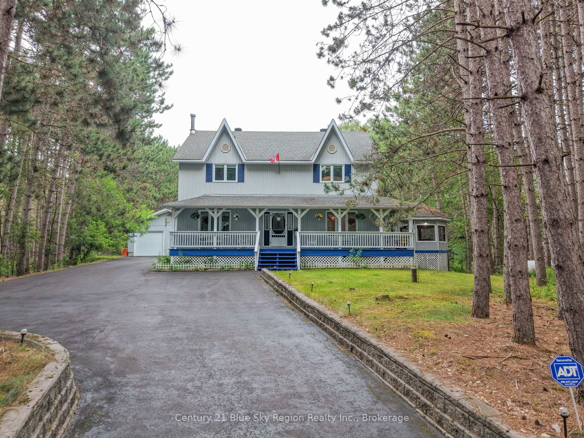 Photo 2 of 310 Pinecreek Crescent N, Callander — HOMEH