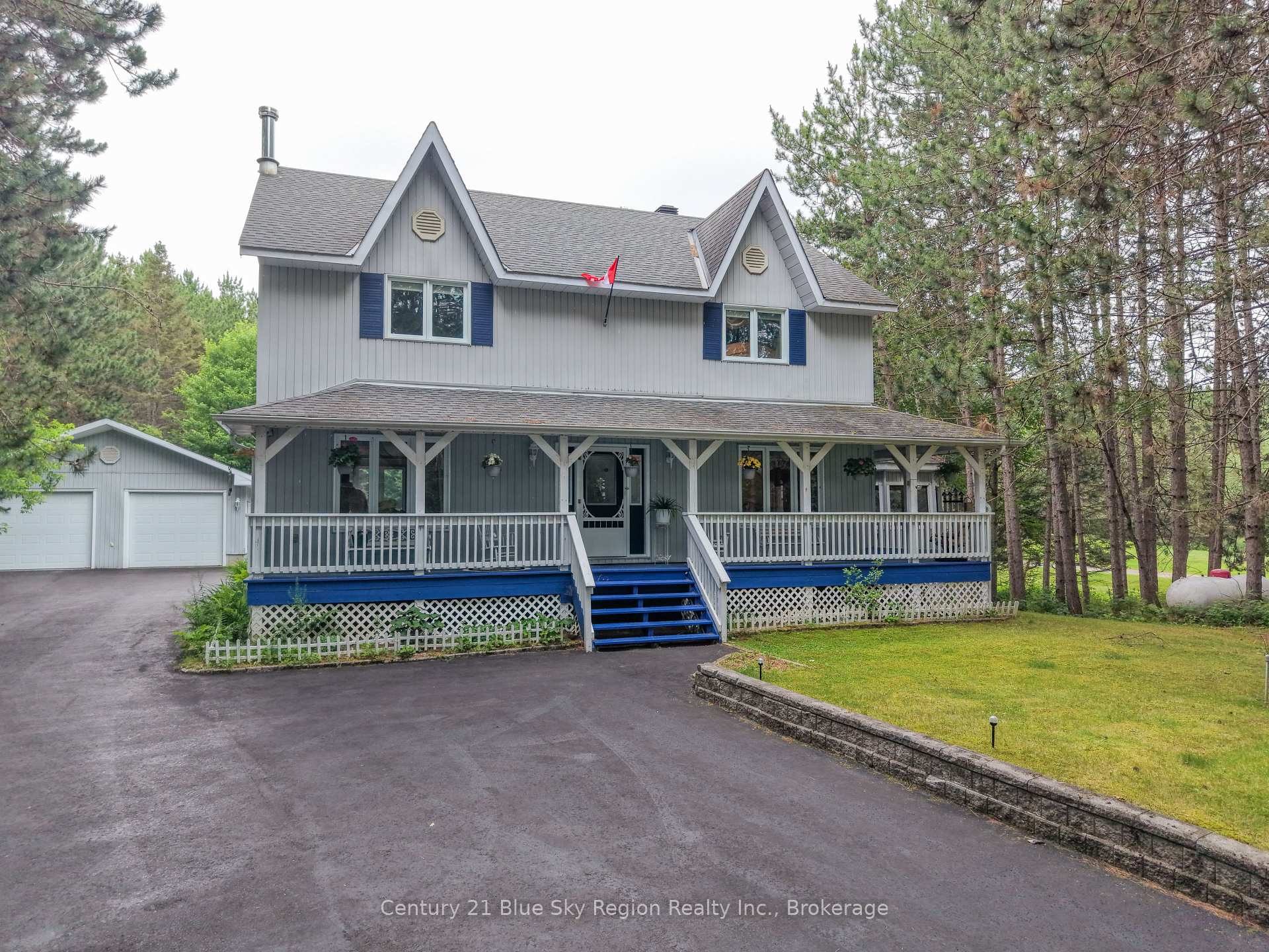 Photo 3 of 310 Pinecreek Crescent N, Callander — HOMEH