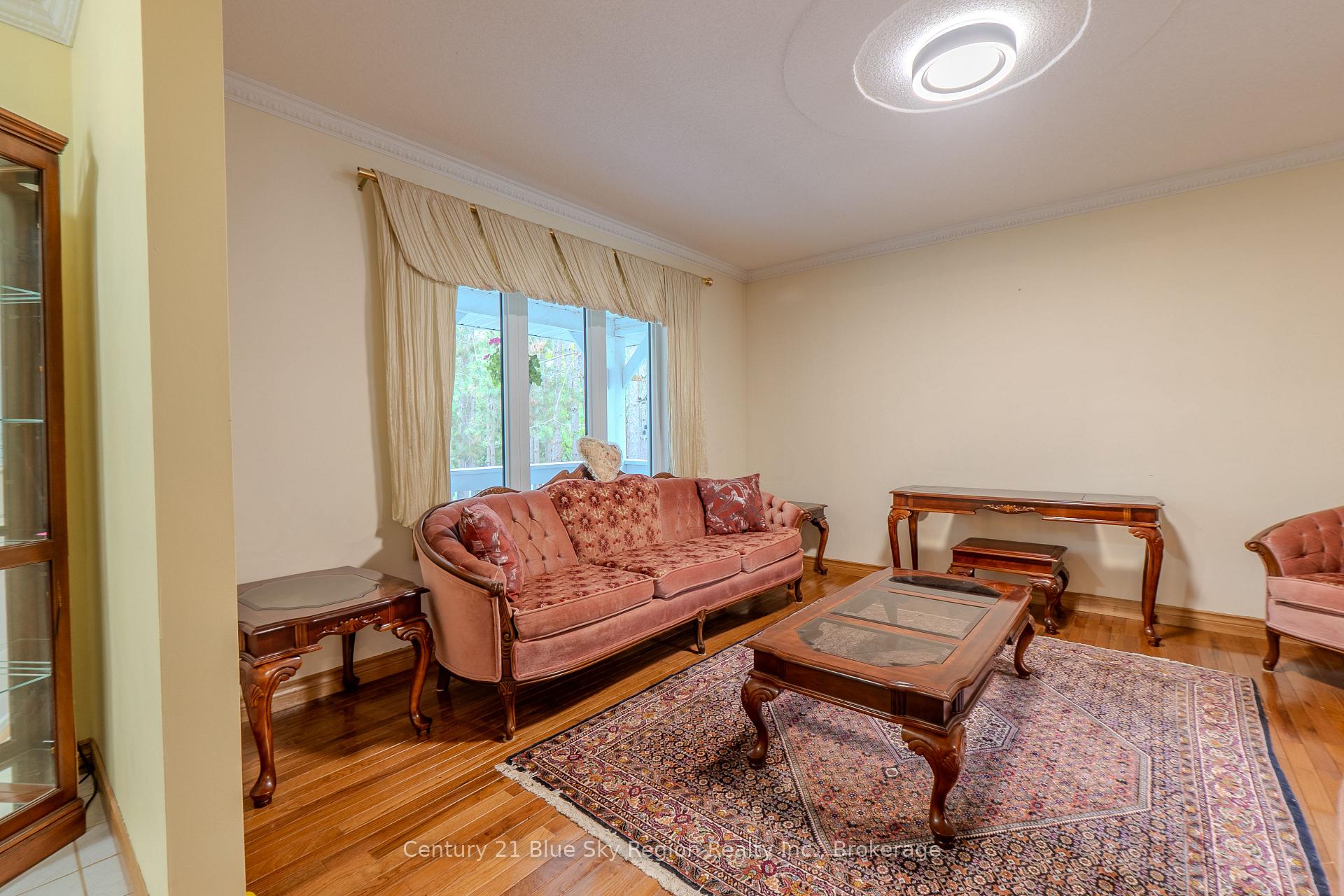 Photo 17 of 310 Pinecreek Crescent N, Callander — HOMEH