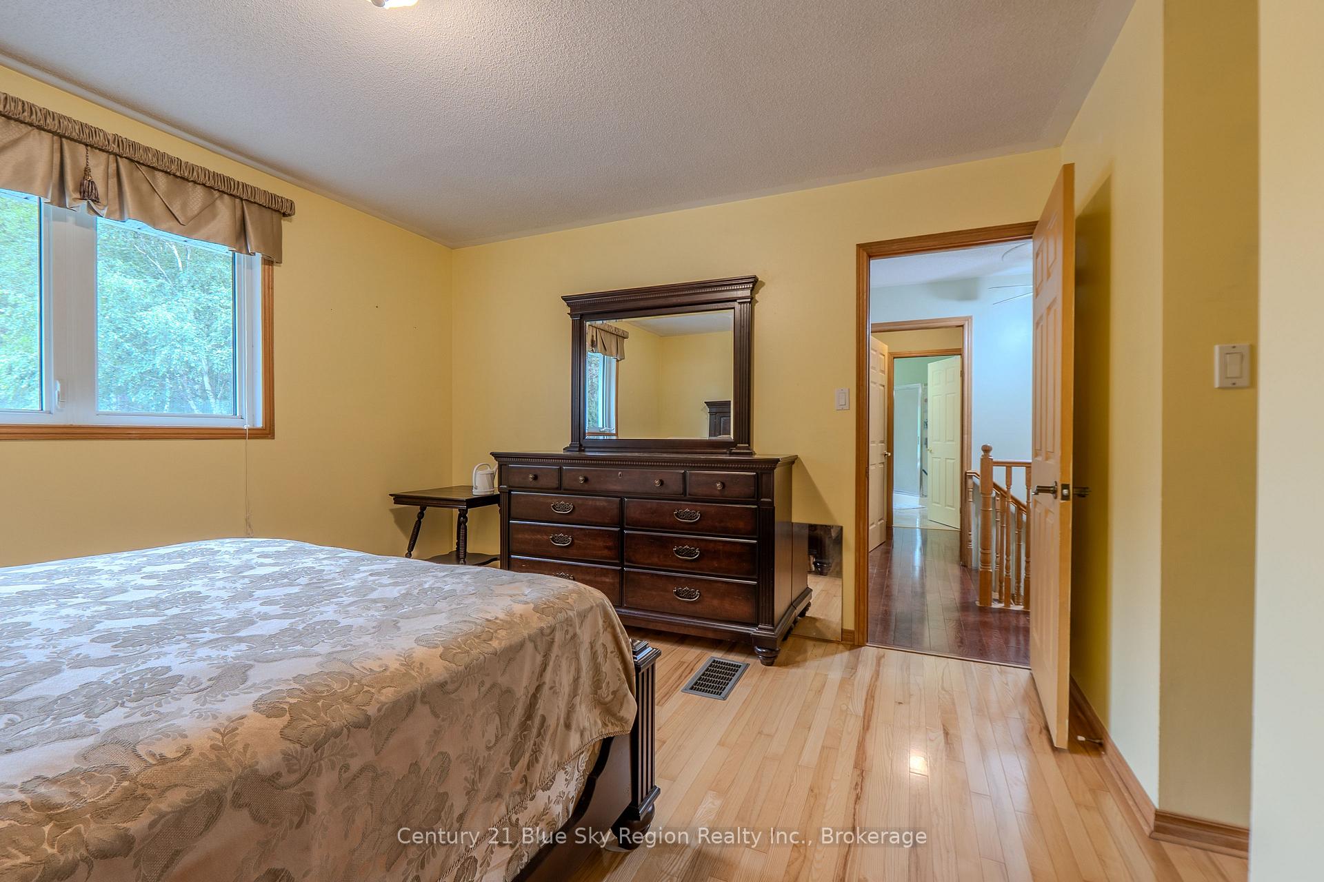 Photo 27 of 310 Pinecreek Crescent N, Callander — HOMEH