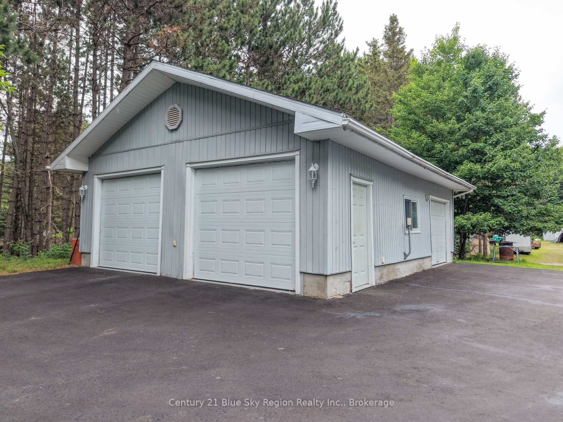 Photo 39 of 310 Pinecreek Crescent N, Callander — HOMEH