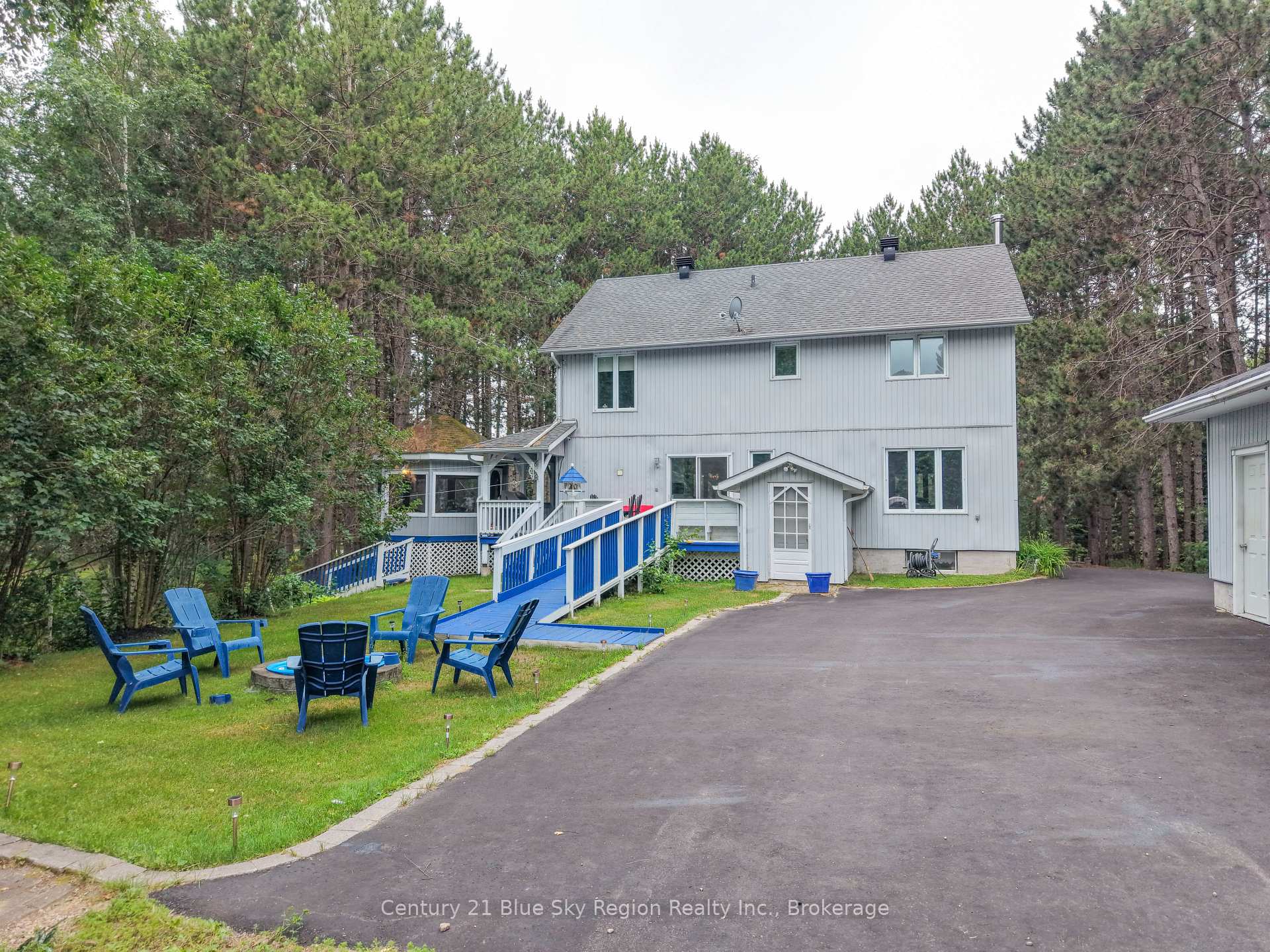 Photo 44 of 310 Pinecreek Crescent N, Callander — HOMEH