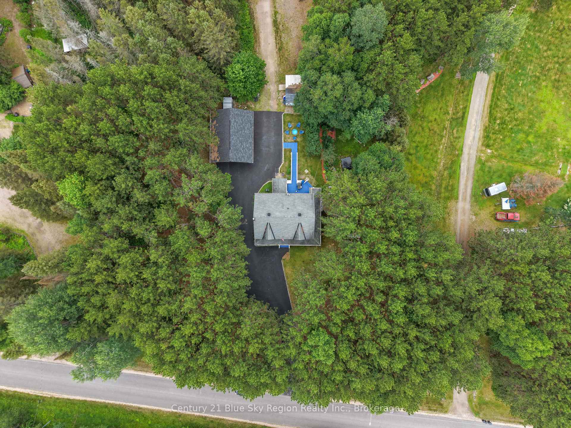 Photo 49 of 310 Pinecreek Crescent N, Callander — HOMEH