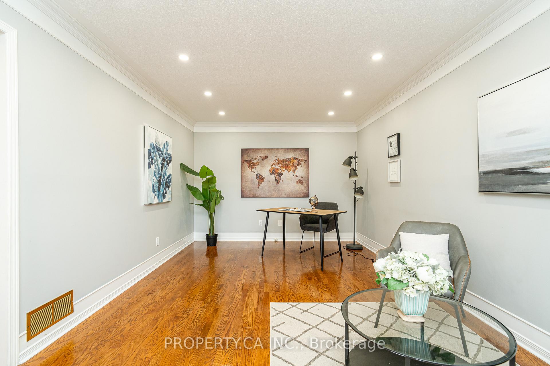 Photo 16 of 11 Dossetter Way, Ottawa, Hunt Club Park — HOMEH