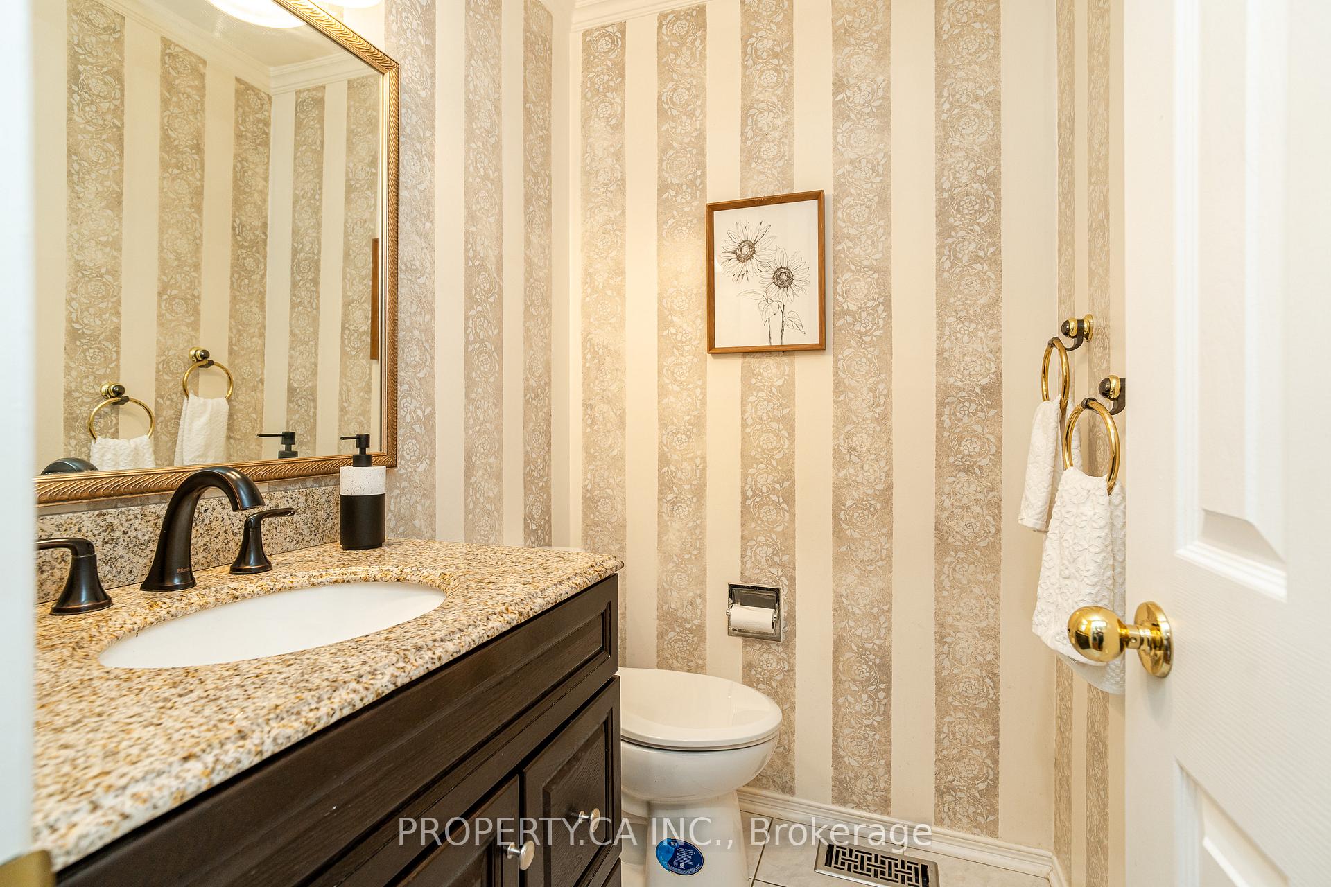 Photo 19 of 11 Dossetter Way, Ottawa, Hunt Club Park — HOMEH