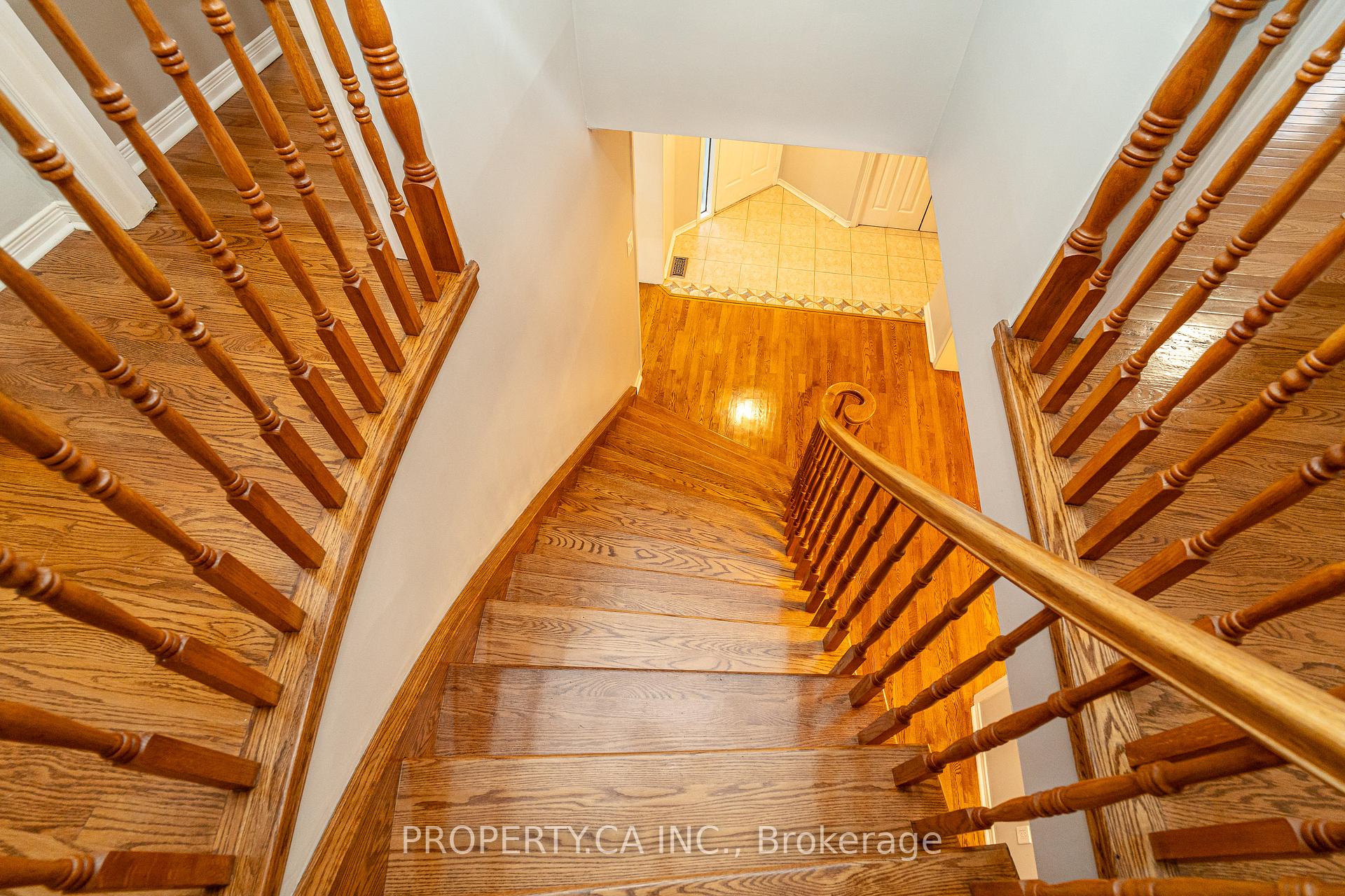 Photo 20 of 11 Dossetter Way, Ottawa, Hunt Club Park — HOMEH