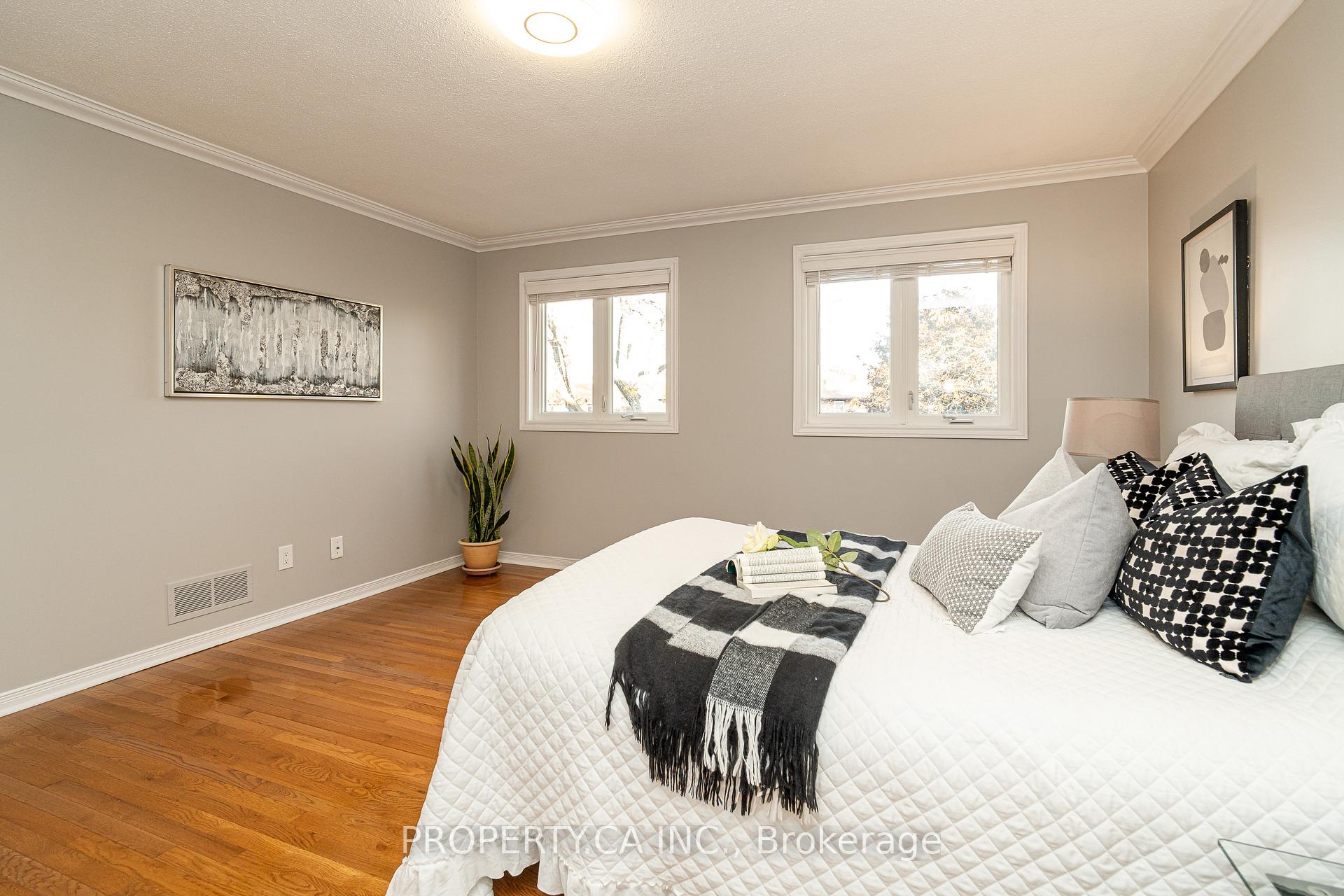 Photo 25 of 11 Dossetter Way, Ottawa, Hunt Club Park — HOMEH