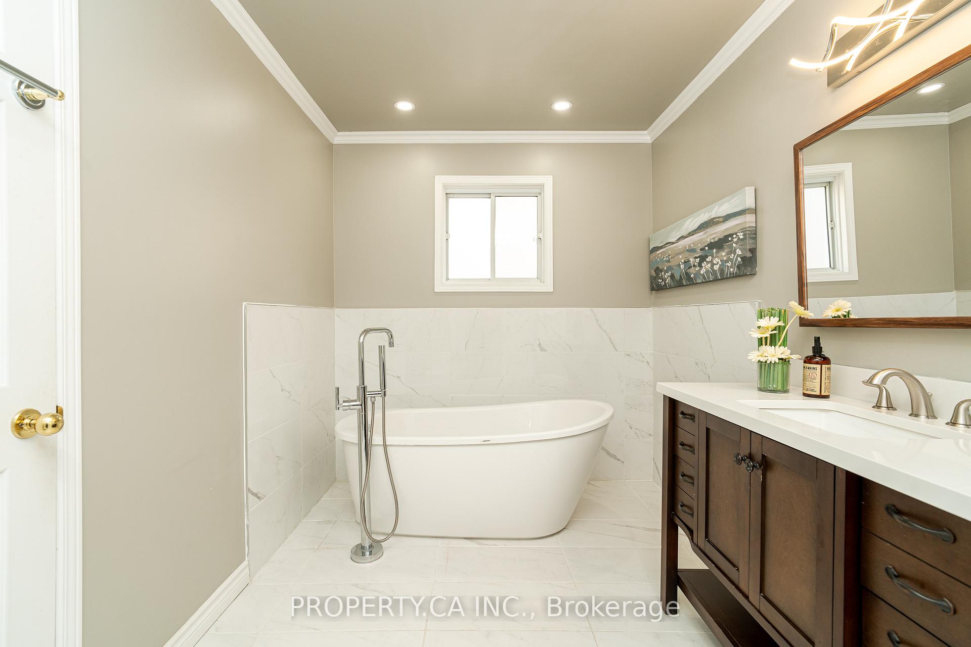 Photo 27 of 11 Dossetter Way, Ottawa, Hunt Club Park — HOMEH