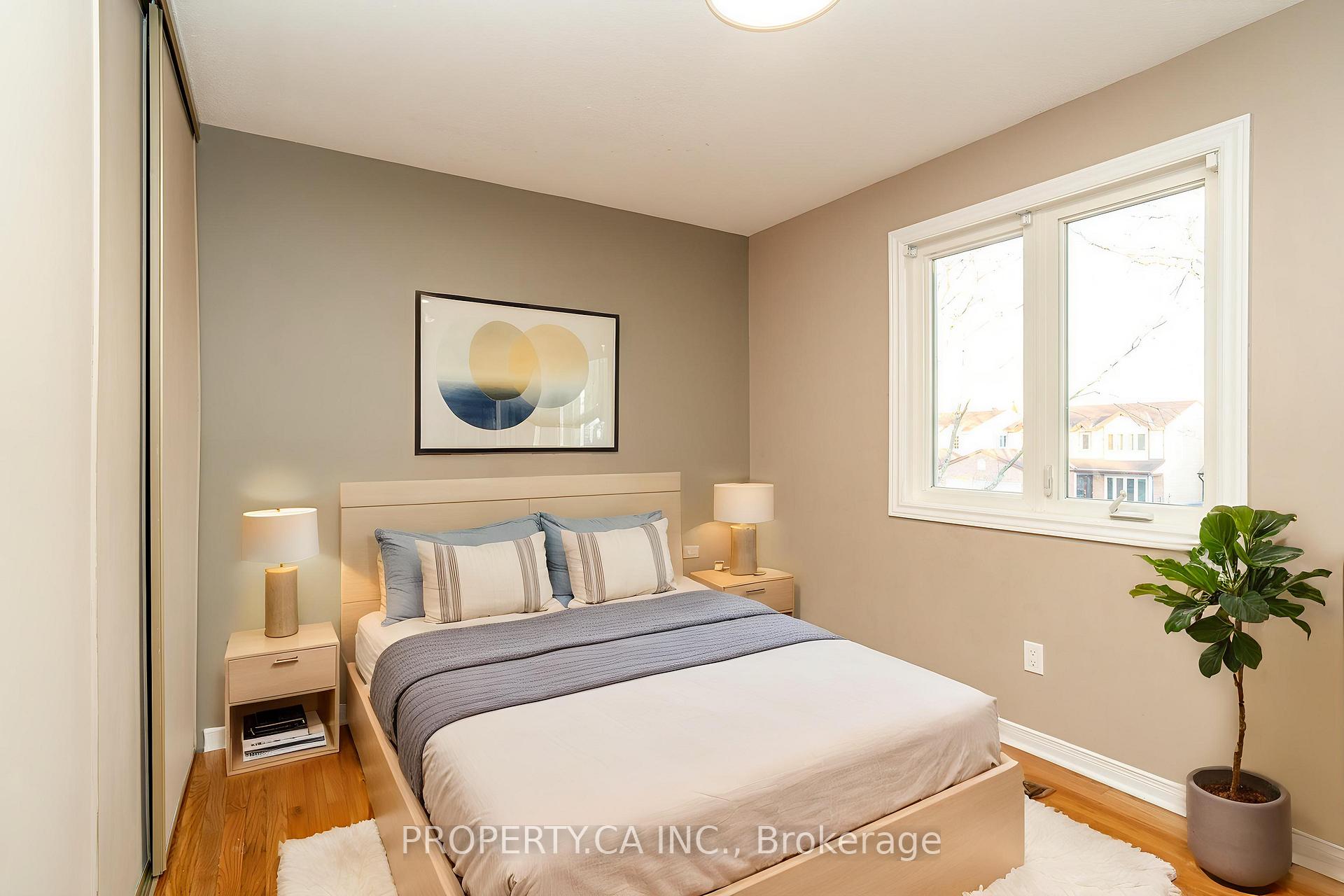 Photo 31 of 11 Dossetter Way, Ottawa, Hunt Club Park — HOMEH