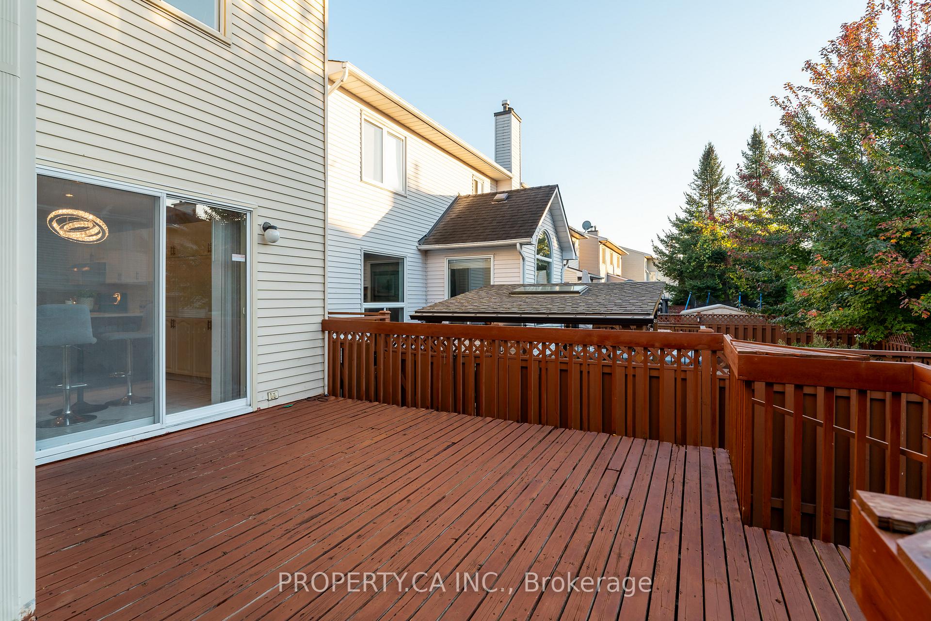 Photo 48 of 11 Dossetter Way, Ottawa, Hunt Club Park — HOMEH