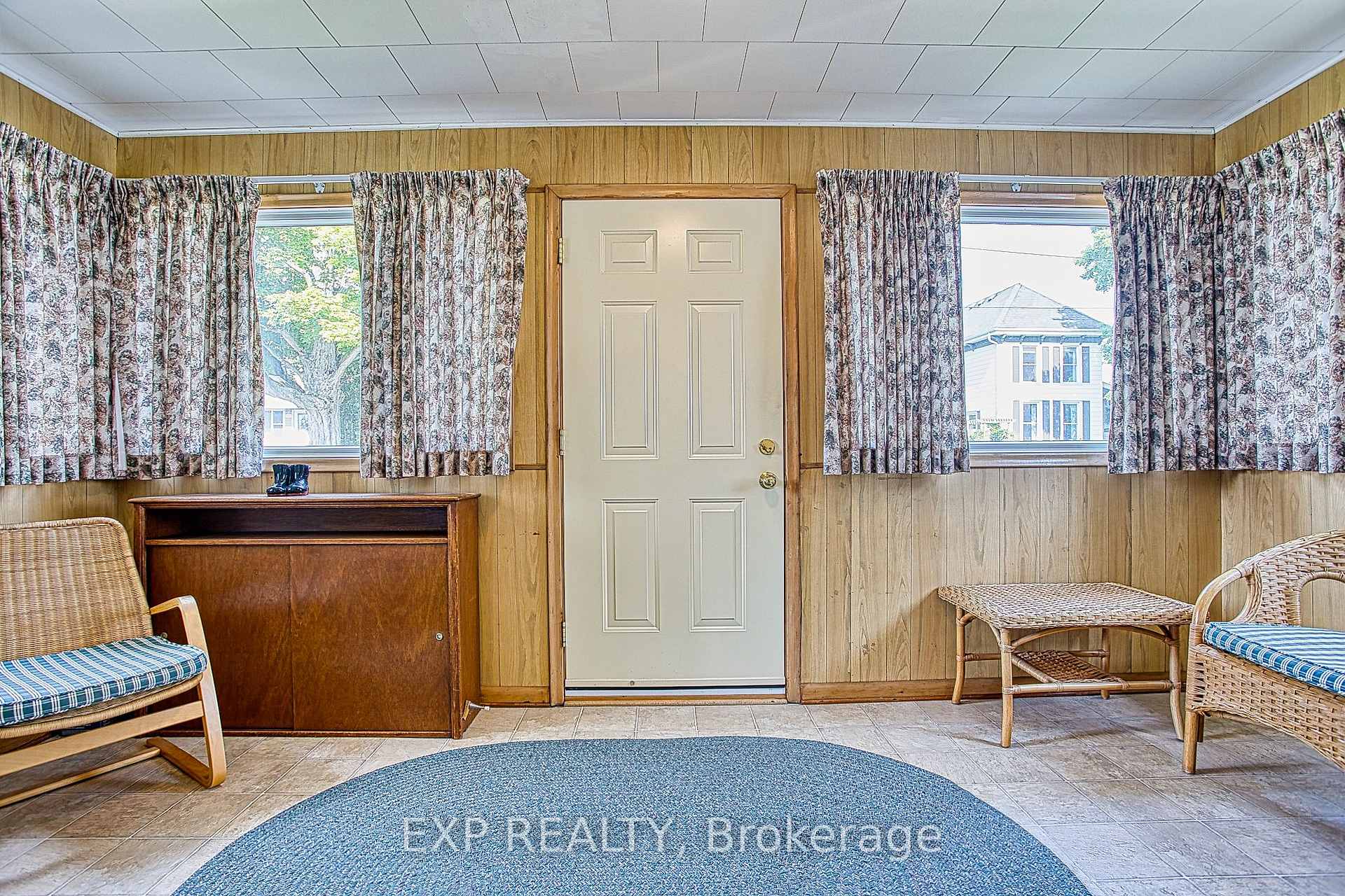 Photo 4 of 4207 William Street, Lincoln, Beamsville — HOMEH