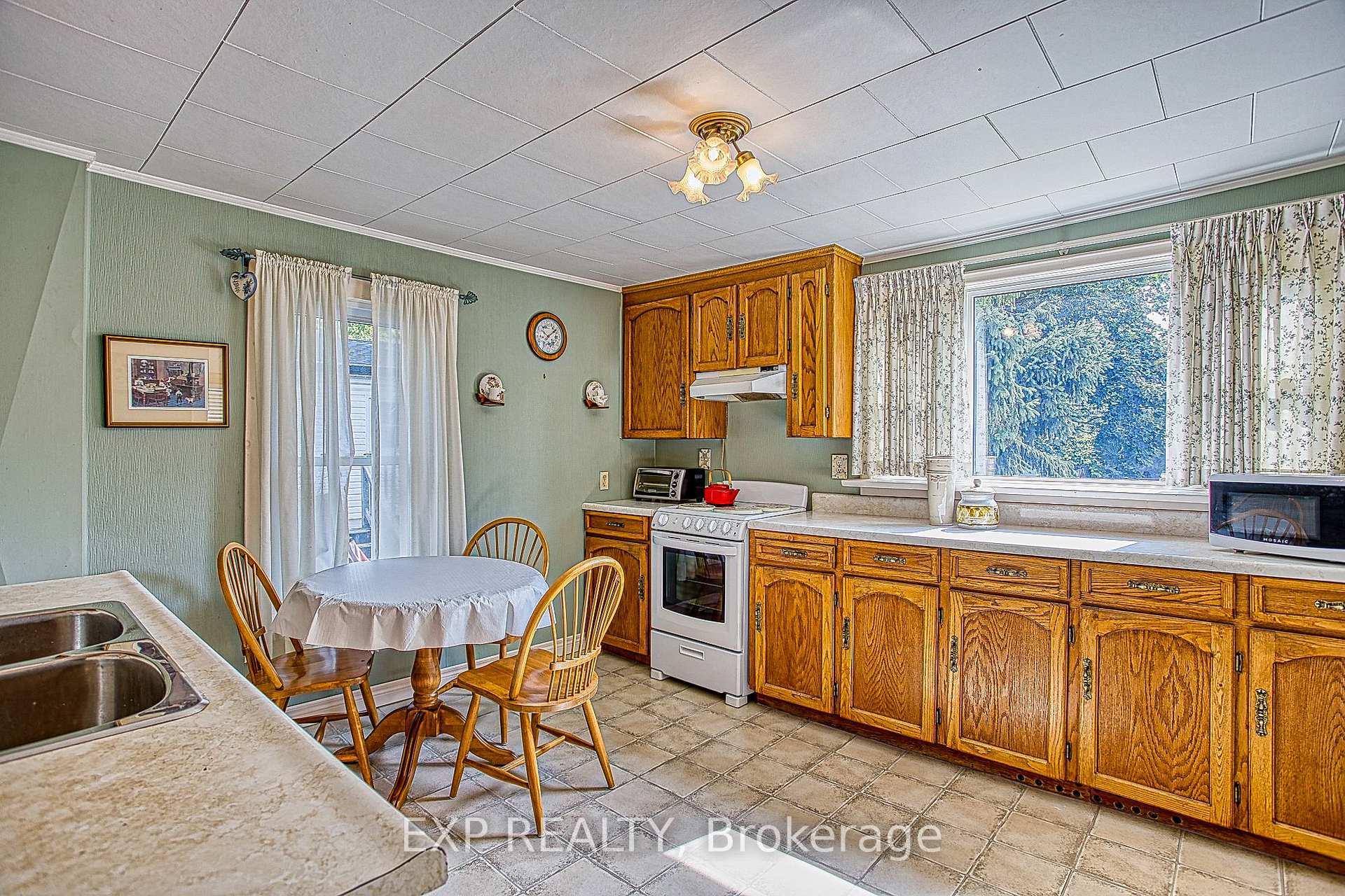 Photo 14 of 4207 William Street, Lincoln, Beamsville — HOMEH