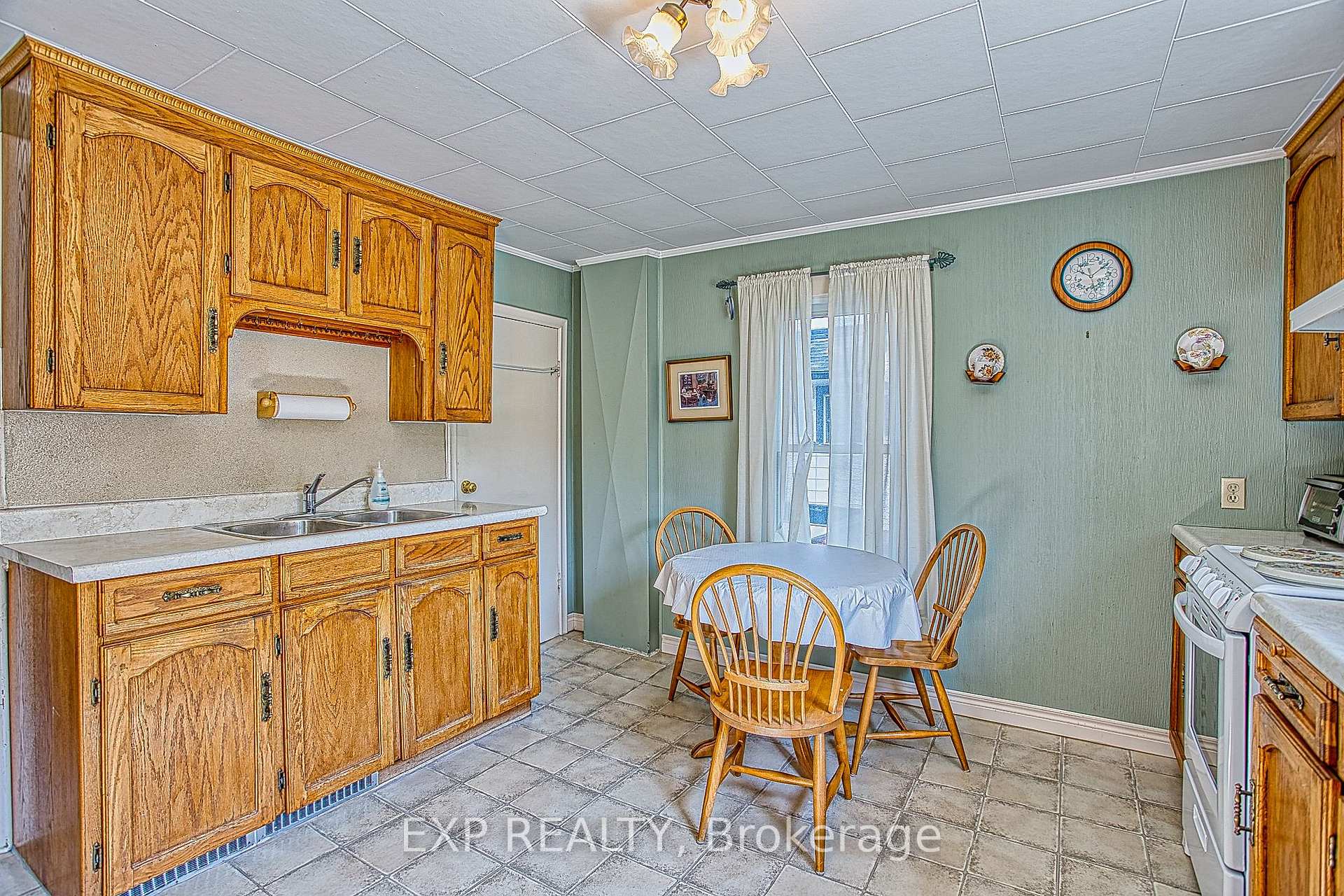 Photo 15 of 4207 William Street, Lincoln, Beamsville — HOMEH