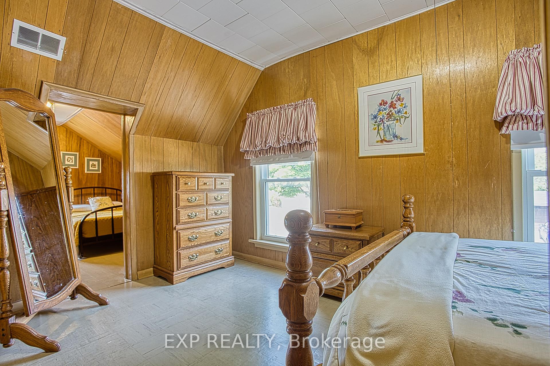 Photo 24 of 4207 William Street, Lincoln, Beamsville — HOMEH