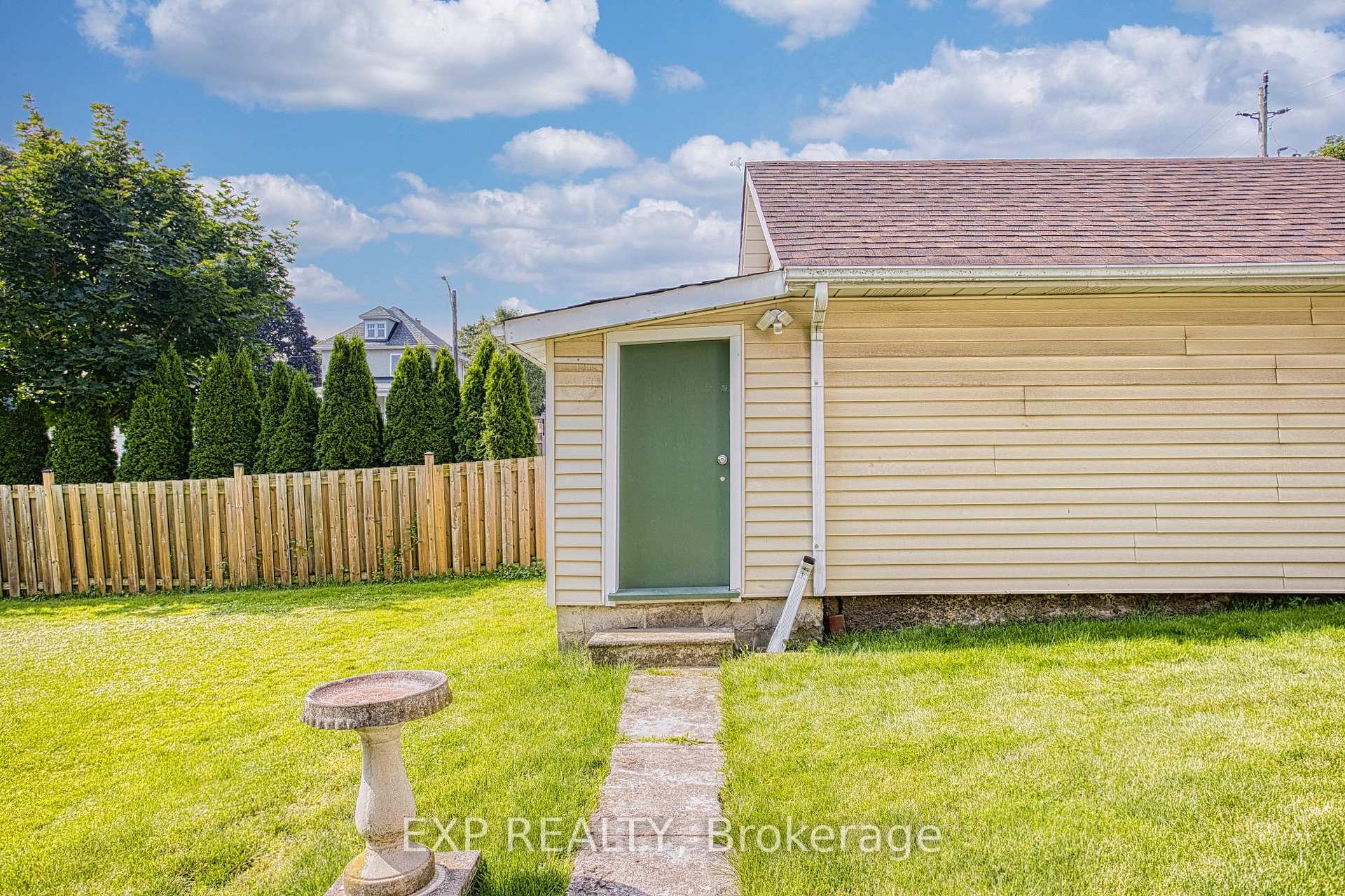 Photo 29 of 4207 William Street, Lincoln, Beamsville — HOMEH