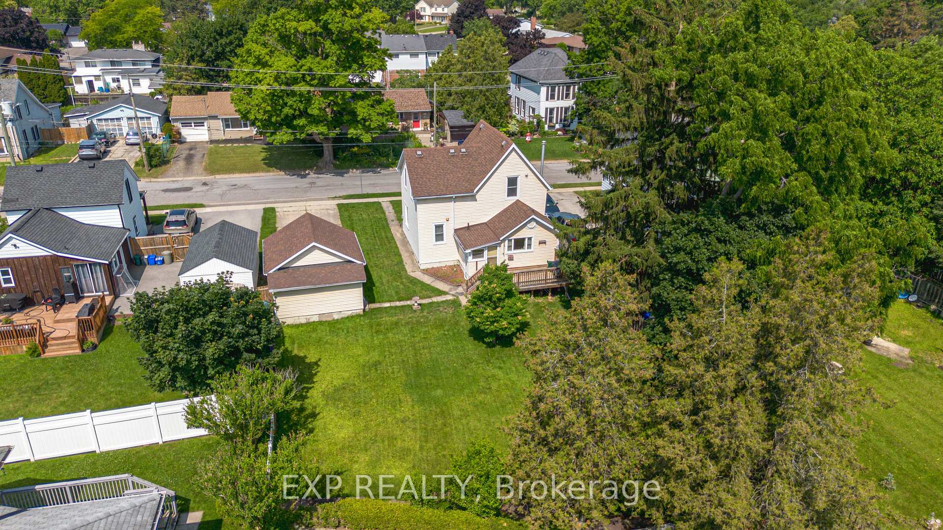 Photo 41 of 4207 William Street, Lincoln, Beamsville — HOMEH
