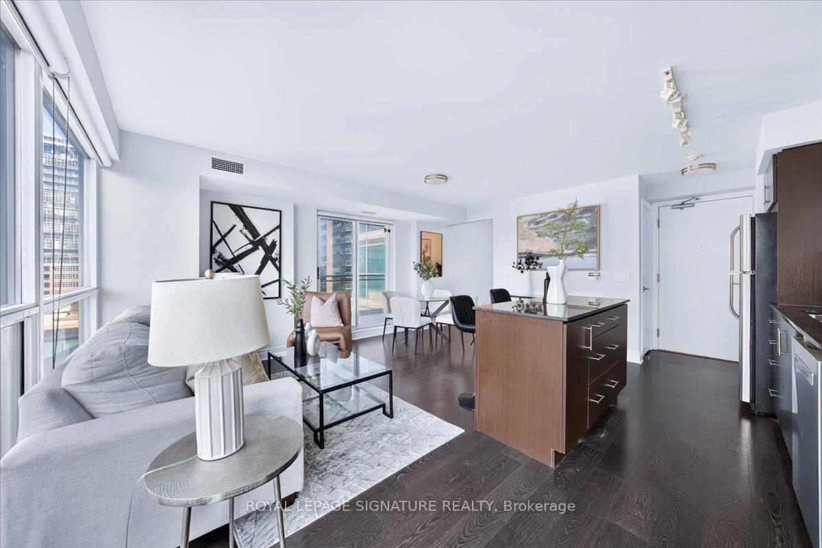 Photo 16 of Unit 702, 100 Western Battery Road, Toronto, Niagara — HOMEH